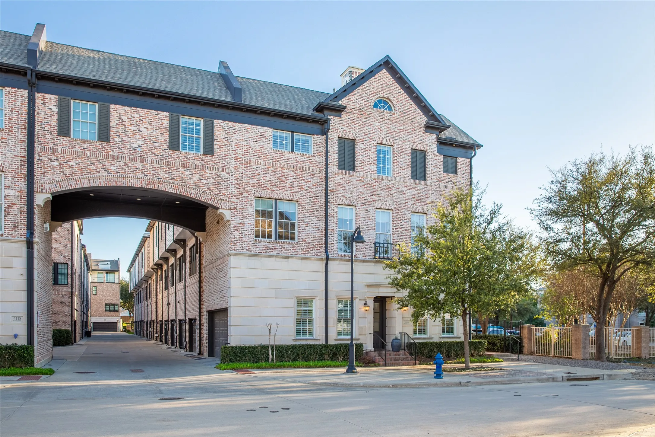 Townhouse For Sale in Dallas County , 4116 Runyon Road, Addison, Texas 75001, 3 Bedrooms, 4 Bathrooms, 2 Garage spaces, 2,588 Sqft, built in 2018, Preowned, Price $725,000, mls#21193730, Real Estate Agent in Addison, Homes For Sale in Dallas county, Homes For Sale in Addison, Realtor in Addison Texas, Real Estate Brokerage Independent Realty Texas, Luminita Cordes Realtor