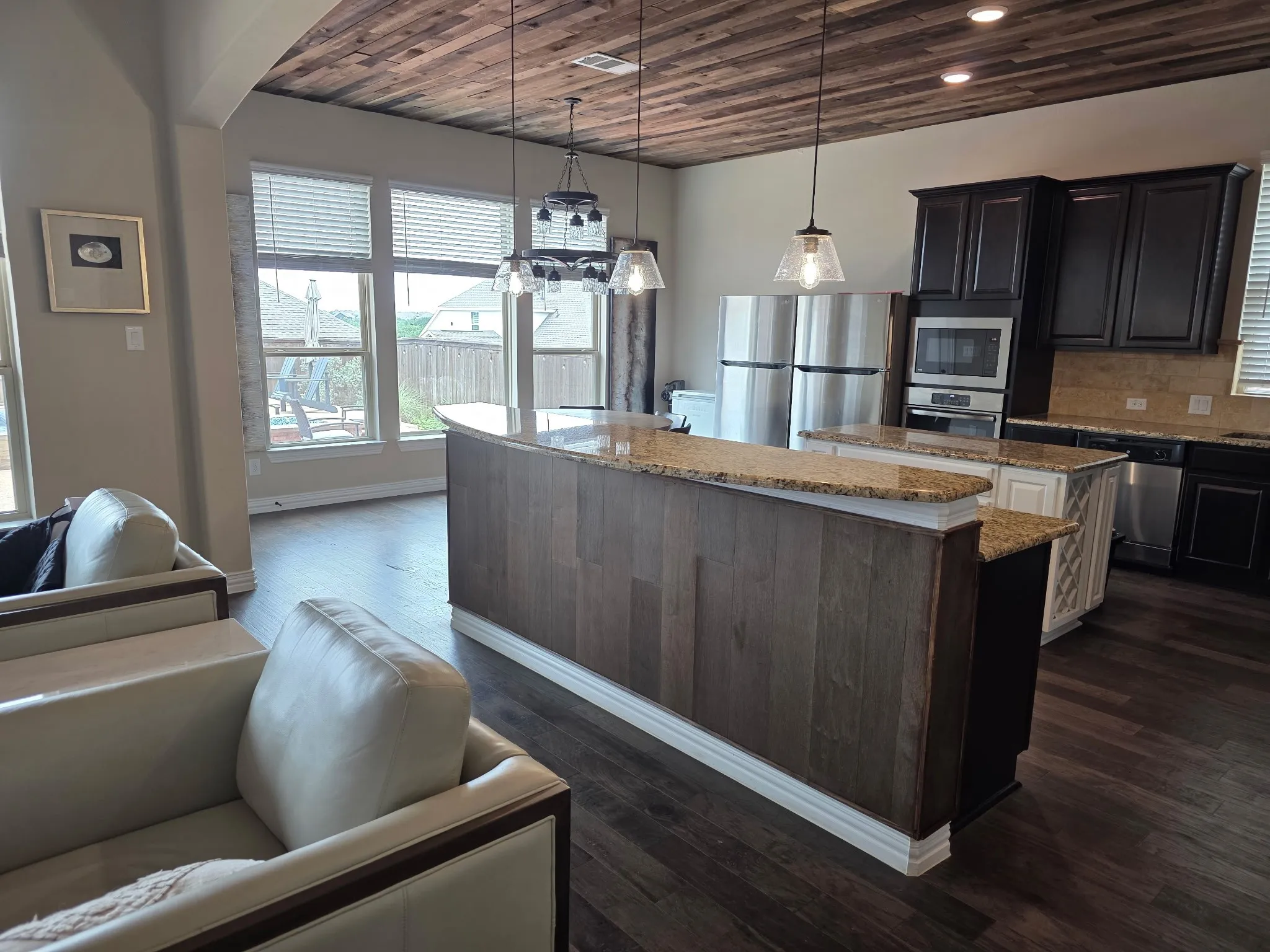 Single Family Residence For Sale in Collin County , 1409 Eminence Lane, Wylie, Texas 75098, 4 Bedroom, 4 Bathroom, 3 Garage spaces, 4,191 Sqft, built in 2018, mls#21207176, Real Estate Agent in Wylie, Homes For Sale in Collin county, Homes For Sale in Wylie, Realtor in Wylie Texas, Real Estate Brokerage Independent Realty Texas, Luminita Cordes Realtor