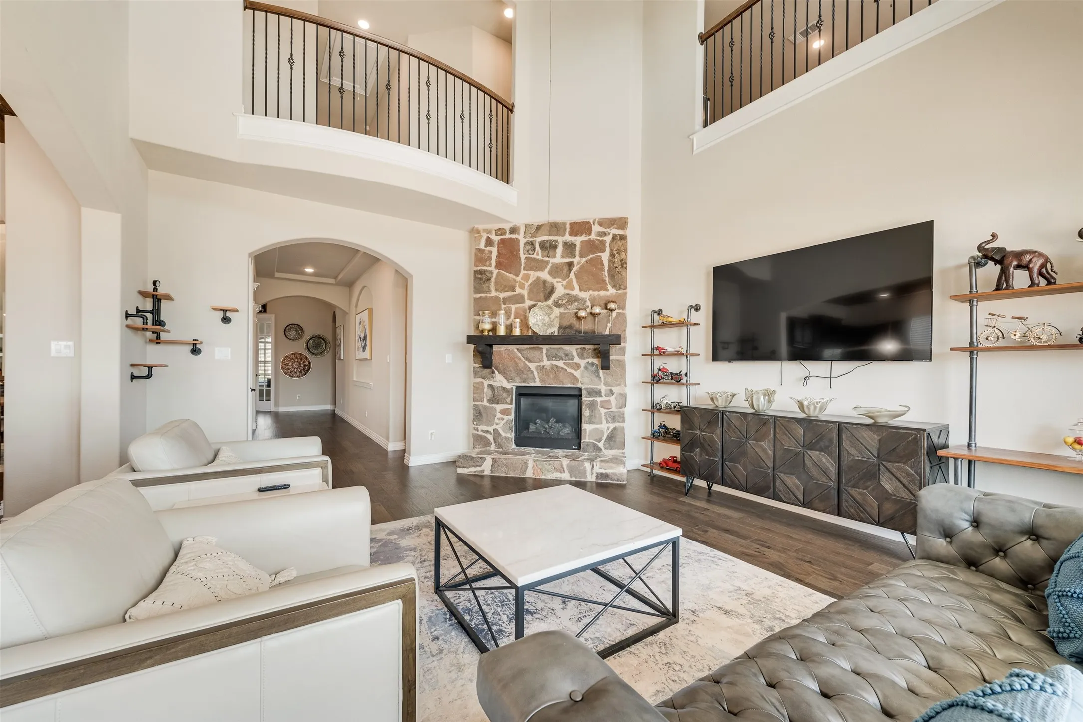 Single Family Residence For Sale in Collin County , 1409 Eminence Lane, Wylie, Texas 75098, 4 Bedroom, 4 Bathroom, 3 Garage spaces, 4,191 Sqft, built in 2018, mls#21207176, Real Estate Agent in Wylie, Homes For Sale in Collin county, Homes For Sale in Wylie, Realtor in Wylie Texas, Real Estate Brokerage Independent Realty Texas, Luminita Cordes Realtor