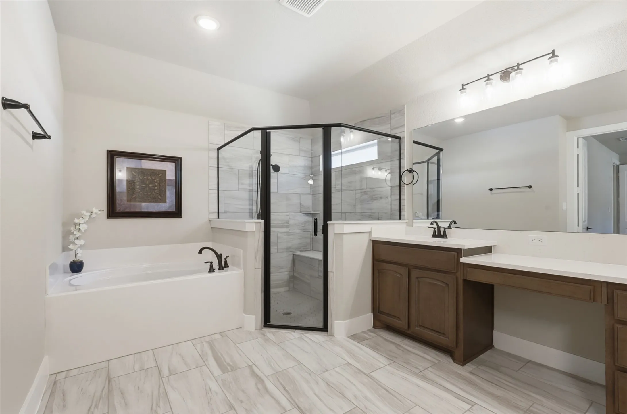 Single Family Residence For Sale in Johnson County , 2021 Crystal Palace Boulevard, Alvarado, Texas 76009, 4 Bedroom, 3 Bathroom, 3 Garage spaces, 2,747 Sqft, built in 2025, mls#21206166, Real Estate Agent in Alvarado, Homes For Sale in Johnson county, Homes For Sale in Alvarado, Realtor in Alvarado Texas, Real Estate Brokerage Independent Realty Texas, Luminita Cordes Realtor