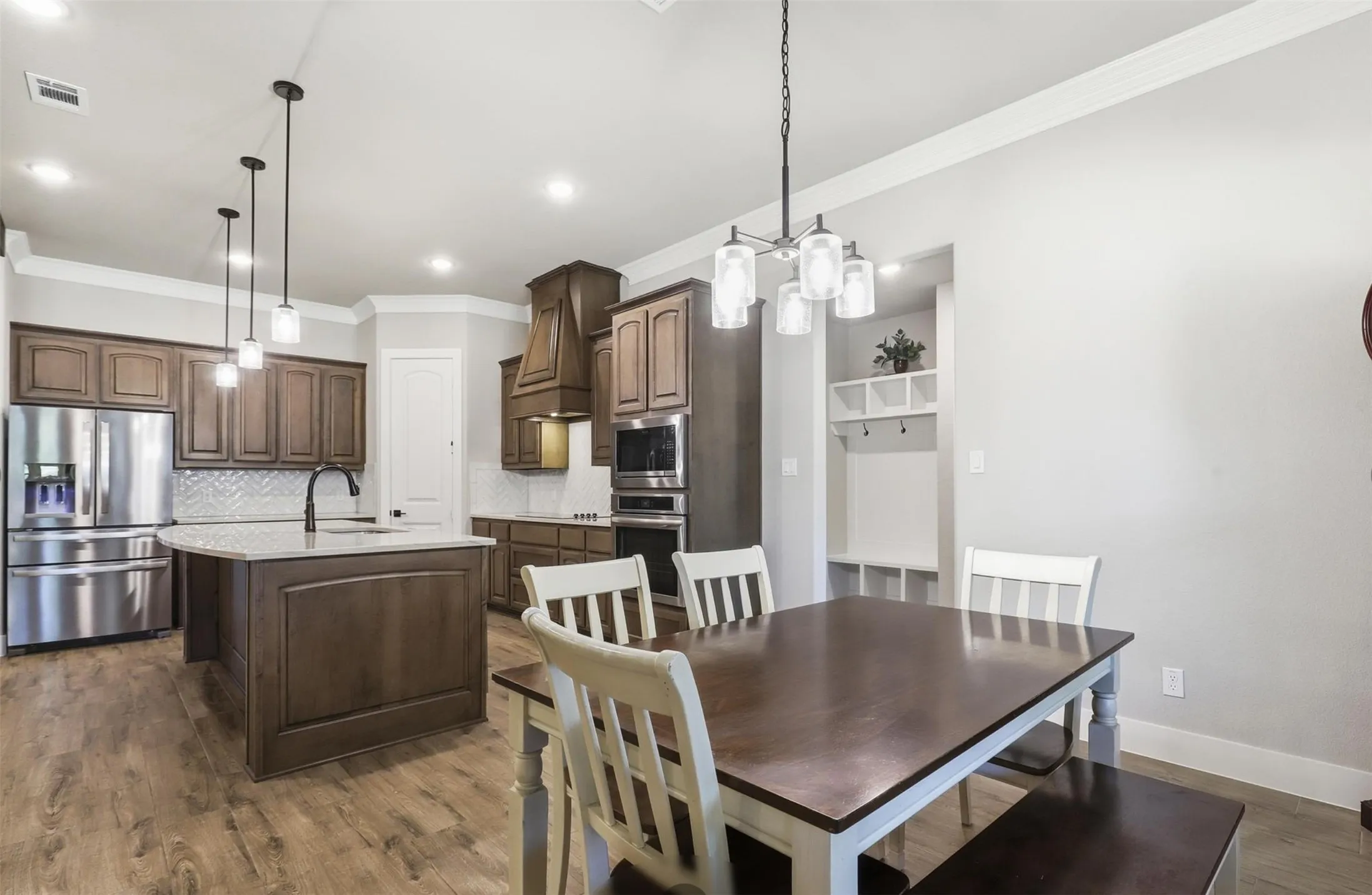 Single Family Residence For Sale in Johnson County , 2021 Crystal Palace Boulevard, Alvarado, Texas 76009, 4 Bedroom, 3 Bathroom, 3 Garage spaces, 2,747 Sqft, built in 2025, mls#21206166, Real Estate Agent in Alvarado, Homes For Sale in Johnson county, Homes For Sale in Alvarado, Realtor in Alvarado Texas, Real Estate Brokerage Independent Realty Texas, Luminita Cordes Realtor