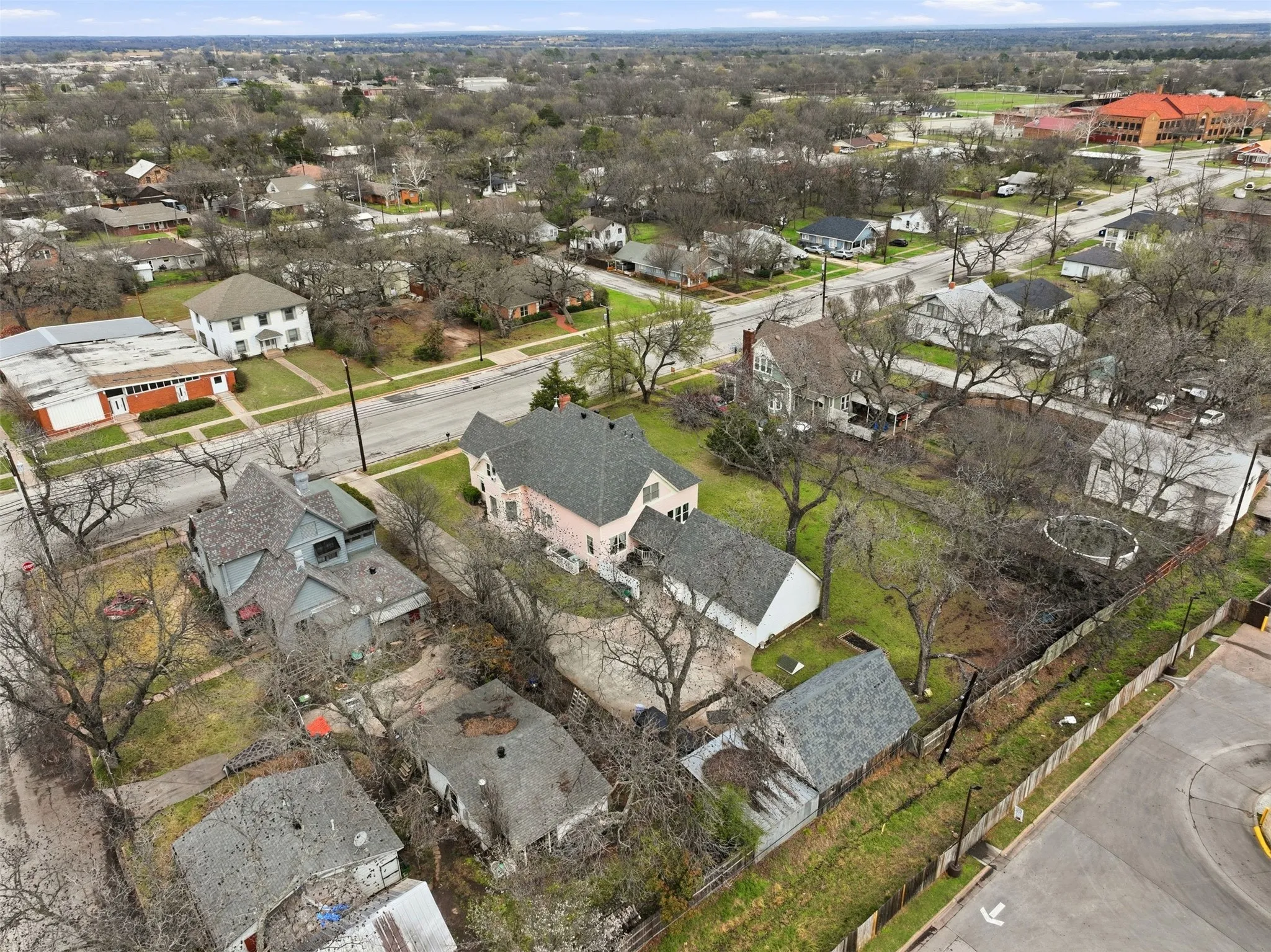 Single Family Residence For Sale in Montague County , 306 E Tarrant Street, Bowie, Texas 76230, 6 Bedroom, 4 Bathroom, 2 Garage spaces, 4,444 Sqft, built in 1904, mls#21208606, Real Estate Agent in Bowie, Homes For Sale in Montague county, Homes For Sale in Bowie, Realtor in Bowie Texas, Real Estate Brokerage Independent Realty Texas, Luminita Cordes Realtor