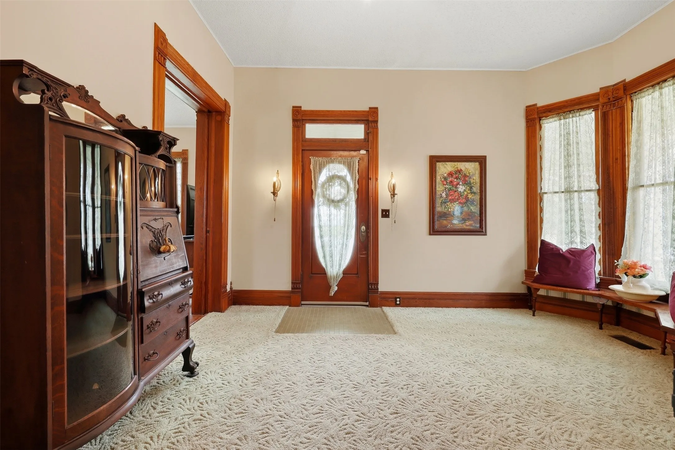 Single Family Residence For Sale in Montague County , 306 E Tarrant Street, Bowie, Texas 76230, 6 Bedroom, 4 Bathroom, 2 Garage spaces, 4,444 Sqft, built in 1904, mls#21208606, Real Estate Agent in Bowie, Homes For Sale in Montague county, Homes For Sale in Bowie, Realtor in Bowie Texas, Real Estate Brokerage Independent Realty Texas, Luminita Cordes Realtor