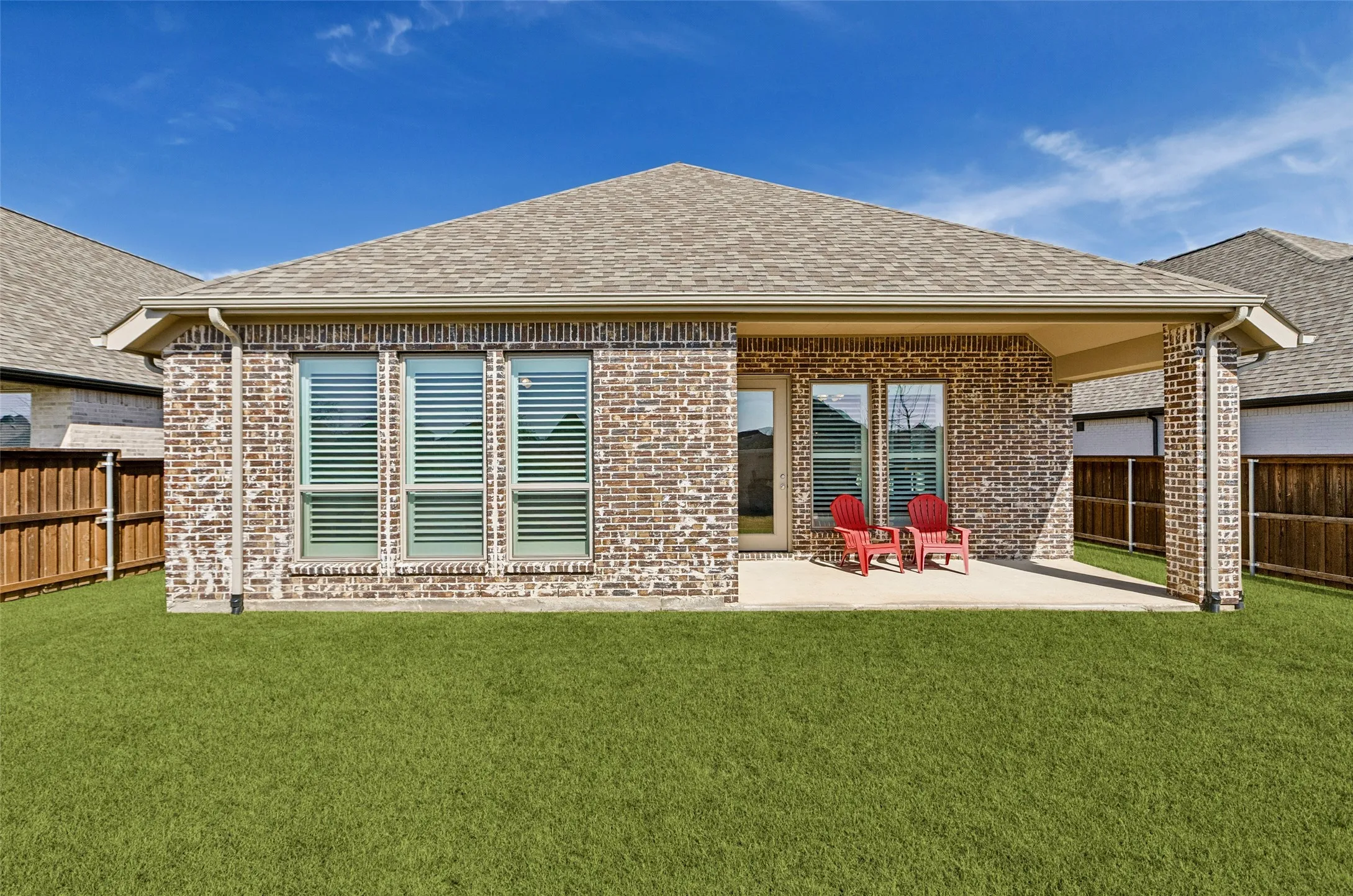 Single Family Residence For Sale in Collin County , 8212 San Bernard Trail, Mc Kinney, Texas 75071, 4 Bedroom, 3 Bathroom, 2 Garage spaces, 2,176 Sqft, built in 2021, Preowned, mls#21208962, Real Estate Agent in Mc Kinney, Homes For Sale in Collin county, Homes For Sale in Mc Kinney, Realtor in Mc Kinney Texas, Real Estate Brokerage Independent Realty Texas, Luminita Cordes Realtor