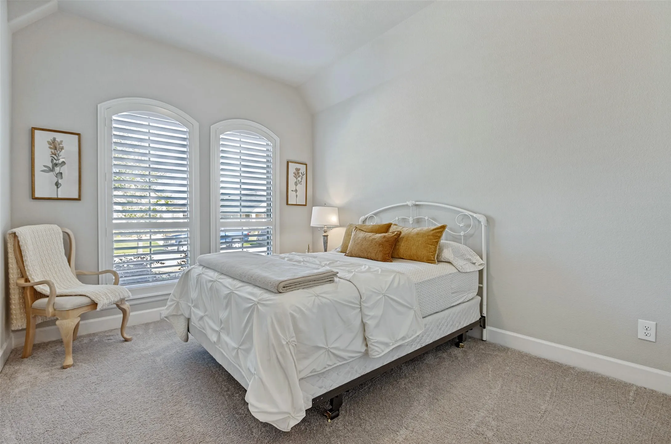 Single Family Residence For Sale in Collin County , 8212 San Bernard Trail, Mc Kinney, Texas 75071, 4 Bedroom, 3 Bathroom, 2 Garage spaces, 2,176 Sqft, built in 2021, Preowned, mls#21208962, Real Estate Agent in Mc Kinney, Homes For Sale in Collin county, Homes For Sale in Mc Kinney, Realtor in Mc Kinney Texas, Real Estate Brokerage Independent Realty Texas, Luminita Cordes Realtor