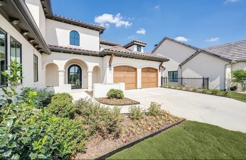 Single Family Residence For Sale in Tarrant County , 9624 Latour Lane, Fort Worth, Texas 76126, 4 Bedroom, 6 Bathroom, 2 Garage spaces, 4,505 Sqft, built in 2023, Preowned, mls#21201506, Real Estate Agent in Fort Worth, Homes For Sale in Tarrant county, Homes For Sale in Fort Worth, Realtor in Fort Worth Texas, Real Estate Brokerage Independent Realty Texas, Luminita Cordes Realtor
