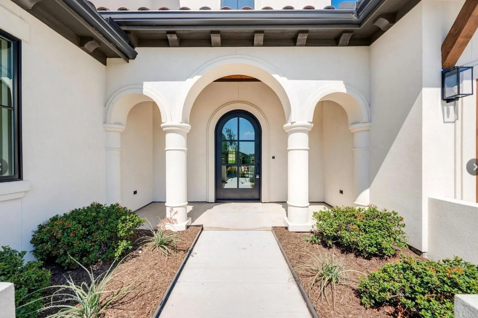 Single Family Residence For Sale in Tarrant County , 9624 Latour Lane, Fort Worth, Texas 76126, 4 Bedroom, 6 Bathroom, 2 Garage spaces, 4,505 Sqft, built in 2023, Preowned, mls#21201506, Real Estate Agent in Fort Worth, Homes For Sale in Tarrant county, Homes For Sale in Fort Worth, Realtor in Fort Worth Texas, Real Estate Brokerage Independent Realty Texas, Luminita Cordes Realtor