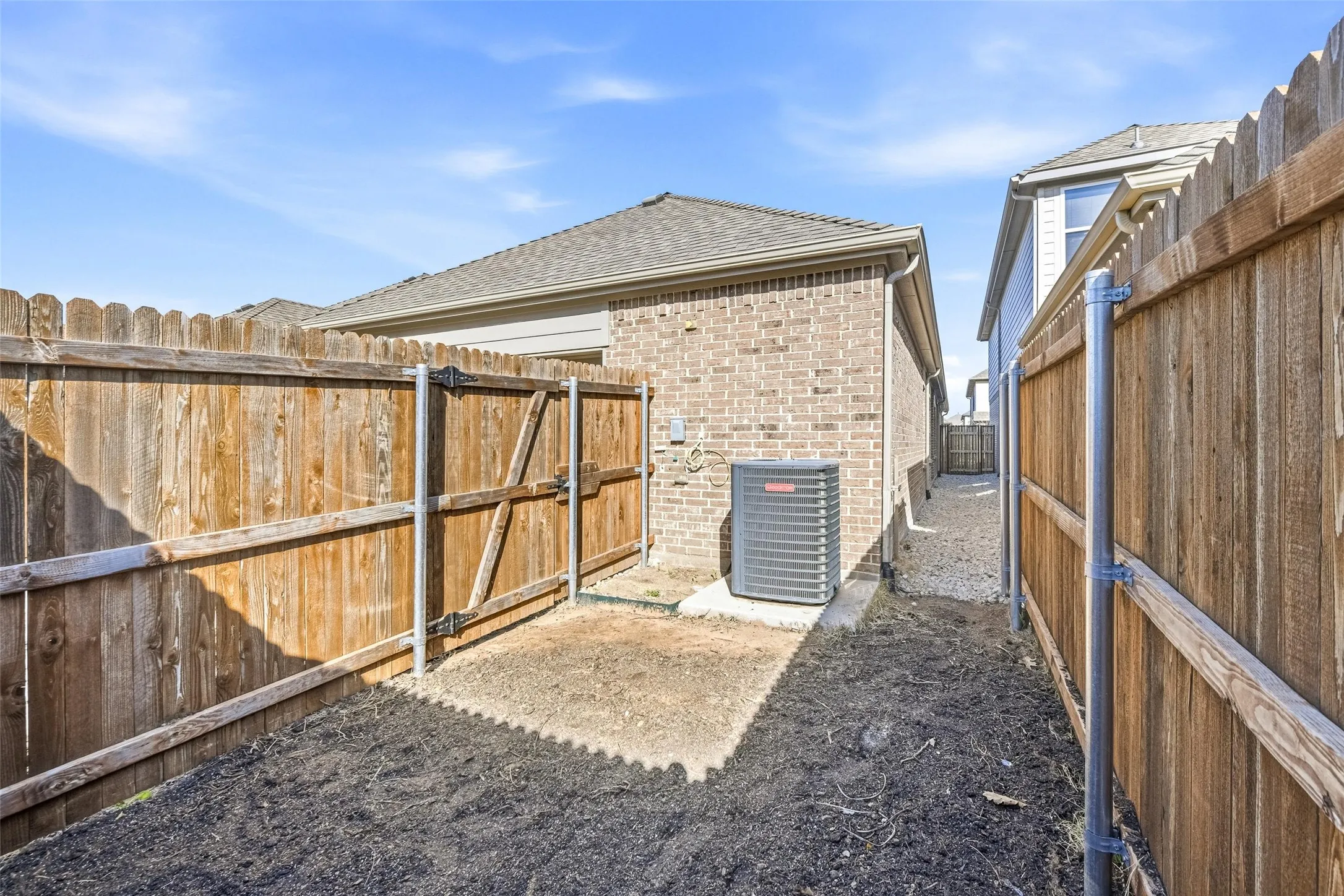 Single Family Residence For Sale in Tarrant County , 4705 Sunny Pathway, Haltom City, Texas 76117, 3 Bedroom, 2 Bathroom, 2 Garage spaces, 1,566 Sqft, built in 2021, Preowned, mls#21207056, Real Estate Agent in Haltom City, Homes For Sale in Tarrant county, Homes For Sale in Haltom City, Realtor in Haltom City Texas, Real Estate Brokerage Independent Realty Texas, Luminita Cordes Realtor