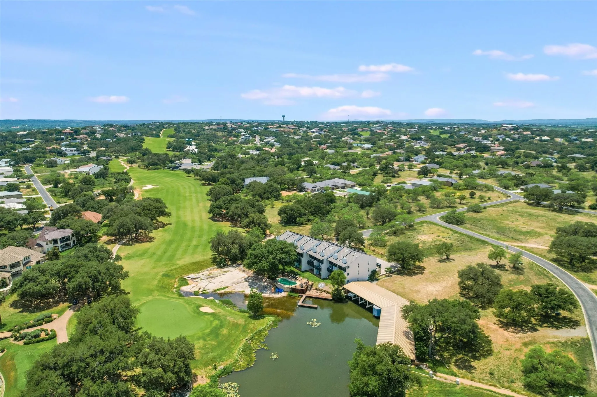Townhouse For Sale in Llano County , 402 Lost Echo 8, Horseshoe Bay, Texas 78657, 3 Bedroom, 4 Bathroom, Garage spaces, 2,146 Sqft, built in 1987, mls#21209181, Real Estate Agent in Horseshoe Bay, Homes For Sale in Llano county, Homes For Sale in Horseshoe Bay, Realtor in Horseshoe Bay Texas, Real Estate Brokerage Independent Realty Texas, Luminita Cordes Realtor