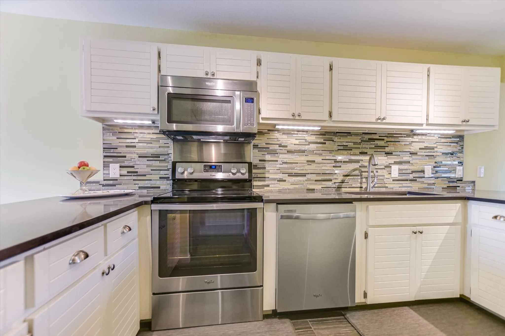 Townhouse For Sale in Llano County , 402 Lost Echo 8, Horseshoe Bay, Texas 78657, 3 Bedroom, 4 Bathroom, Garage spaces, 2,146 Sqft, built in 1987, mls#21209181, Real Estate Agent in Horseshoe Bay, Homes For Sale in Llano county, Homes For Sale in Horseshoe Bay, Realtor in Horseshoe Bay Texas, Real Estate Brokerage Independent Realty Texas, Luminita Cordes Realtor