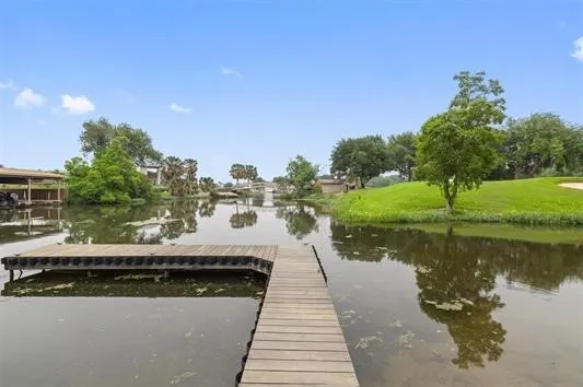 Townhouse For Sale in Llano County , 402 Lost Echo 8, Horseshoe Bay, Texas 78657, 3 Bedroom, 4 Bathroom, Garage spaces, 2,146 Sqft, built in 1987, mls#21209181, Real Estate Agent in Horseshoe Bay, Homes For Sale in Llano county, Homes For Sale in Horseshoe Bay, Realtor in Horseshoe Bay Texas, Real Estate Brokerage Independent Realty Texas, Luminita Cordes Realtor