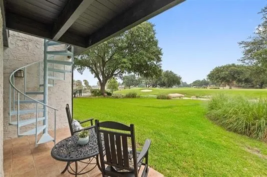 Townhouse For Sale in Llano County , 402 Lost Echo 8, Horseshoe Bay, Texas 78657, 3 Bedroom, 4 Bathroom, Garage spaces, 2,146 Sqft, built in 1987, mls#21209181, Real Estate Agent in Horseshoe Bay, Homes For Sale in Llano county, Homes For Sale in Horseshoe Bay, Realtor in Horseshoe Bay Texas, Real Estate Brokerage Independent Realty Texas, Luminita Cordes Realtor