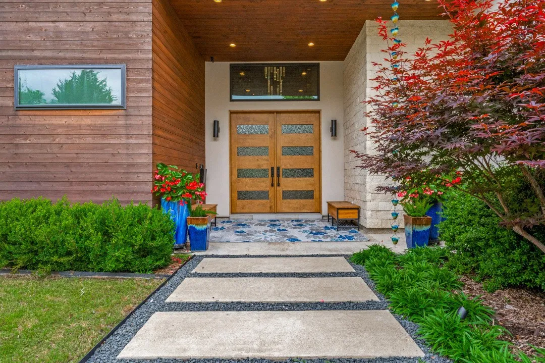 Single Family Residence For Sale in Dallas County , 3918 Lively Lane, Dallas, Texas 75220, 4 Bedroom, 6 Bathroom, 3 Garage spaces, 4,671 Sqft, built in 2019, mls#21209219, Real Estate Agent in Dallas, Homes For Sale in Dallas county, Homes For Sale in Dallas, Realtor in Dallas Texas, Real Estate Brokerage Independent Realty Texas, Luminita Cordes Realtor
