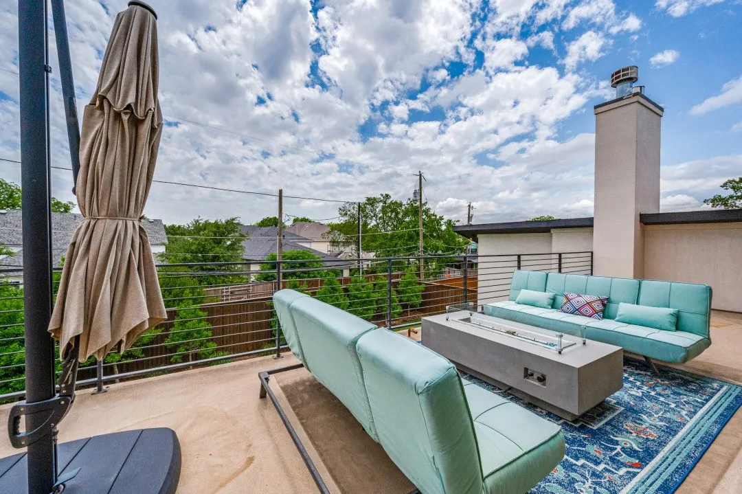 Single Family Residence For Sale in Dallas County , 3918 Lively Lane, Dallas, Texas 75220, 4 Bedroom, 6 Bathroom, 3 Garage spaces, 4,671 Sqft, built in 2019, mls#21209219, Real Estate Agent in Dallas, Homes For Sale in Dallas county, Homes For Sale in Dallas, Realtor in Dallas Texas, Real Estate Brokerage Independent Realty Texas, Luminita Cordes Realtor