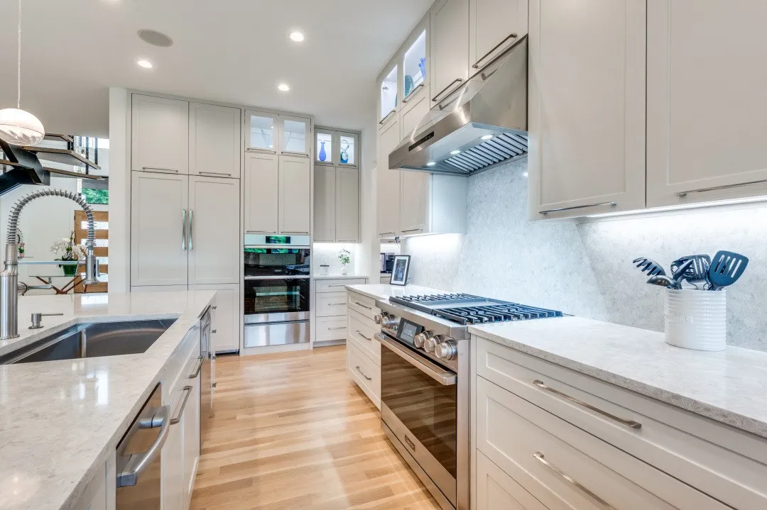 Single Family Residence For Sale in Dallas County , 3918 Lively Lane, Dallas, Texas 75220, 4 Bedroom, 6 Bathroom, 3 Garage spaces, 4,671 Sqft, built in 2019, mls#21209219, Real Estate Agent in Dallas, Homes For Sale in Dallas county, Homes For Sale in Dallas, Realtor in Dallas Texas, Real Estate Brokerage Independent Realty Texas, Luminita Cordes Realtor