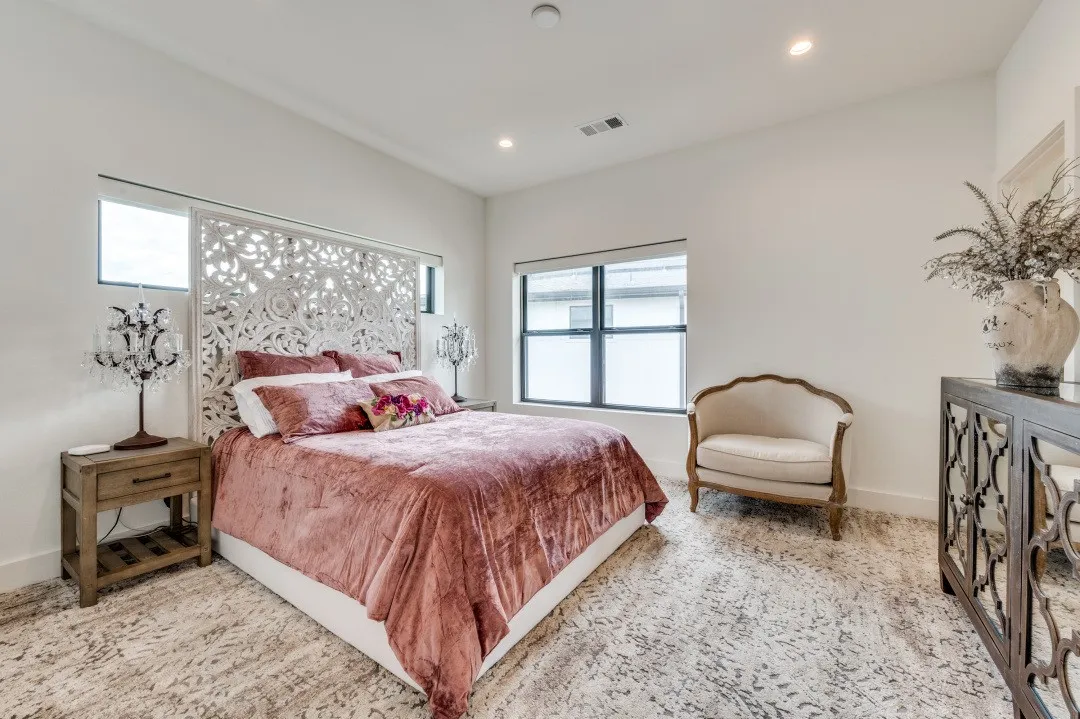 Single Family Residence For Sale in Dallas County , 3918 Lively Lane, Dallas, Texas 75220, 4 Bedroom, 6 Bathroom, 3 Garage spaces, 4,671 Sqft, built in 2019, mls#21209219, Real Estate Agent in Dallas, Homes For Sale in Dallas county, Homes For Sale in Dallas, Realtor in Dallas Texas, Real Estate Brokerage Independent Realty Texas, Luminita Cordes Realtor