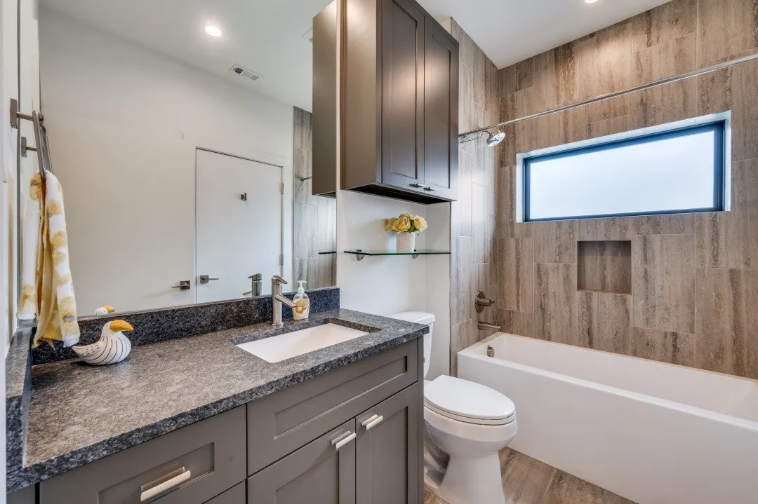 Single Family Residence For Sale in Dallas County , 3918 Lively Lane, Dallas, Texas 75220, 4 Bedroom, 6 Bathroom, 3 Garage spaces, 4,671 Sqft, built in 2019, mls#21209219, Real Estate Agent in Dallas, Homes For Sale in Dallas county, Homes For Sale in Dallas, Realtor in Dallas Texas, Real Estate Brokerage Independent Realty Texas, Luminita Cordes Realtor
