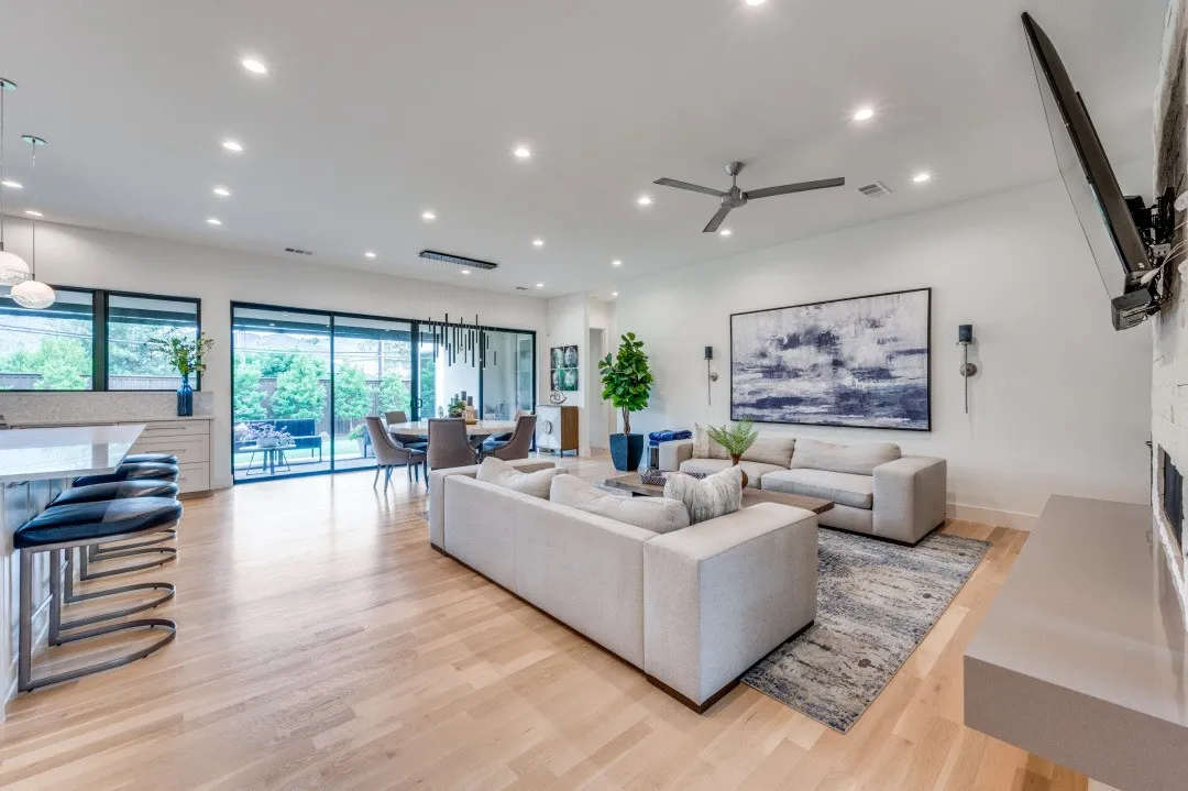 Single Family Residence For Sale in Dallas County , 3918 Lively Lane, Dallas, Texas 75220, 4 Bedroom, 6 Bathroom, 3 Garage spaces, 4,671 Sqft, built in 2019, mls#21209219, Real Estate Agent in Dallas, Homes For Sale in Dallas county, Homes For Sale in Dallas, Realtor in Dallas Texas, Real Estate Brokerage Independent Realty Texas, Luminita Cordes Realtor