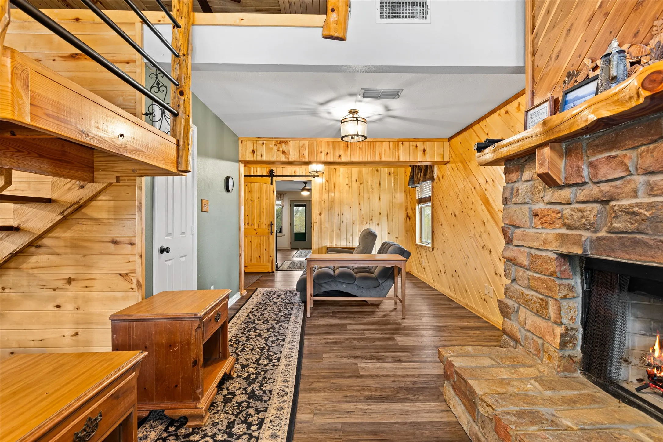 Single Family Residence For Sale in Upshur County , 5066 Bob O Link Rd, Gilmer, Texas 75645, 3 Bedroom, 2 Bathroom, 1 Garage spaces, 1,970 Sqft, built in 2002, mls#21207674, Real Estate Agent in Gilmer, Homes For Sale in Upshur county, Homes For Sale in Gilmer, Realtor in Gilmer Texas, Real Estate Brokerage Independent Realty Texas, Luminita Cordes Realtor