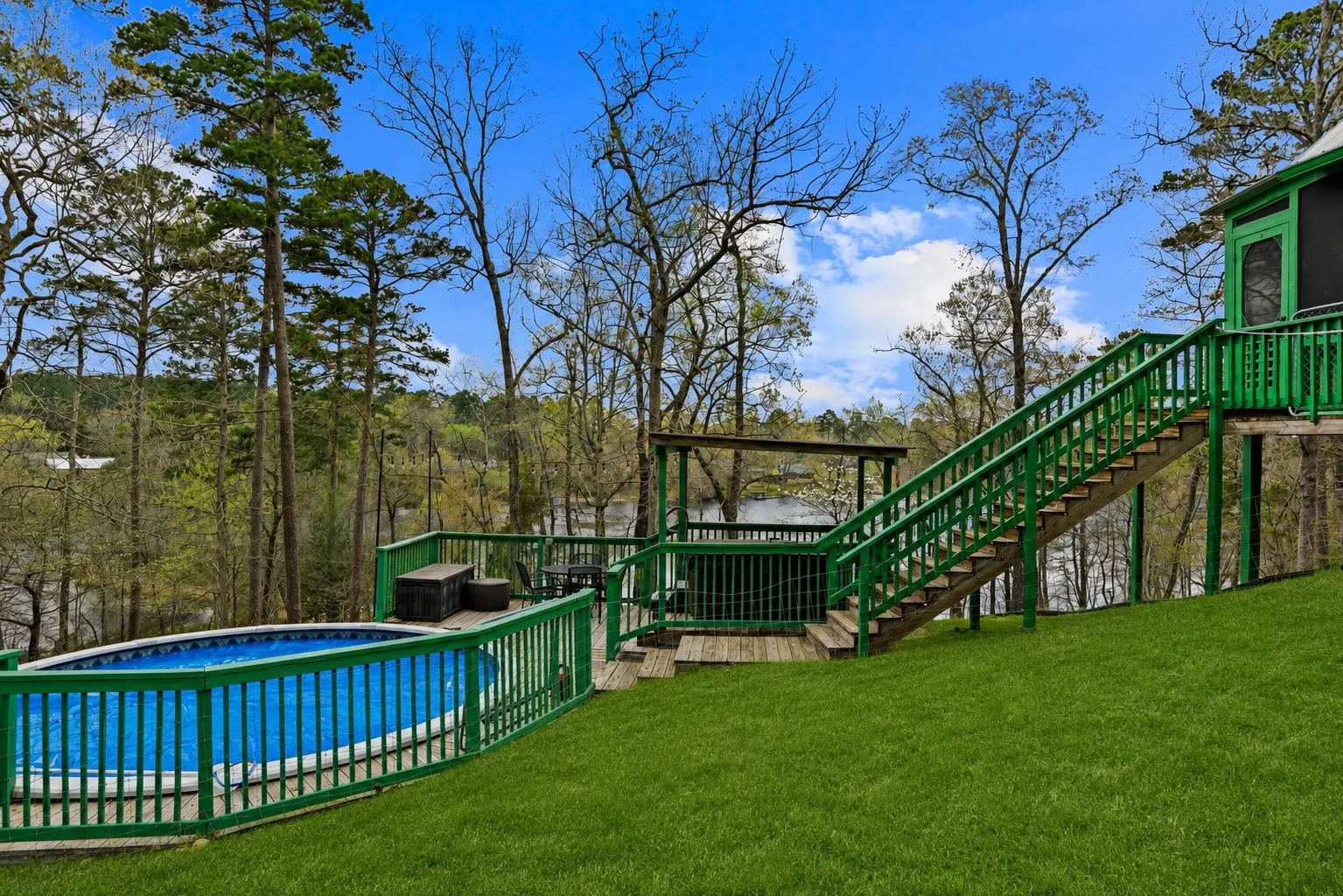 Single Family Residence For Sale in Upshur County , 5066 Bob O Link Rd, Gilmer, Texas 75645, 3 Bedroom, 2 Bathroom, 1 Garage spaces, 1,970 Sqft, built in 2002, mls#21207674, Real Estate Agent in Gilmer, Homes For Sale in Upshur county, Homes For Sale in Gilmer, Realtor in Gilmer Texas, Real Estate Brokerage Independent Realty Texas, Luminita Cordes Realtor