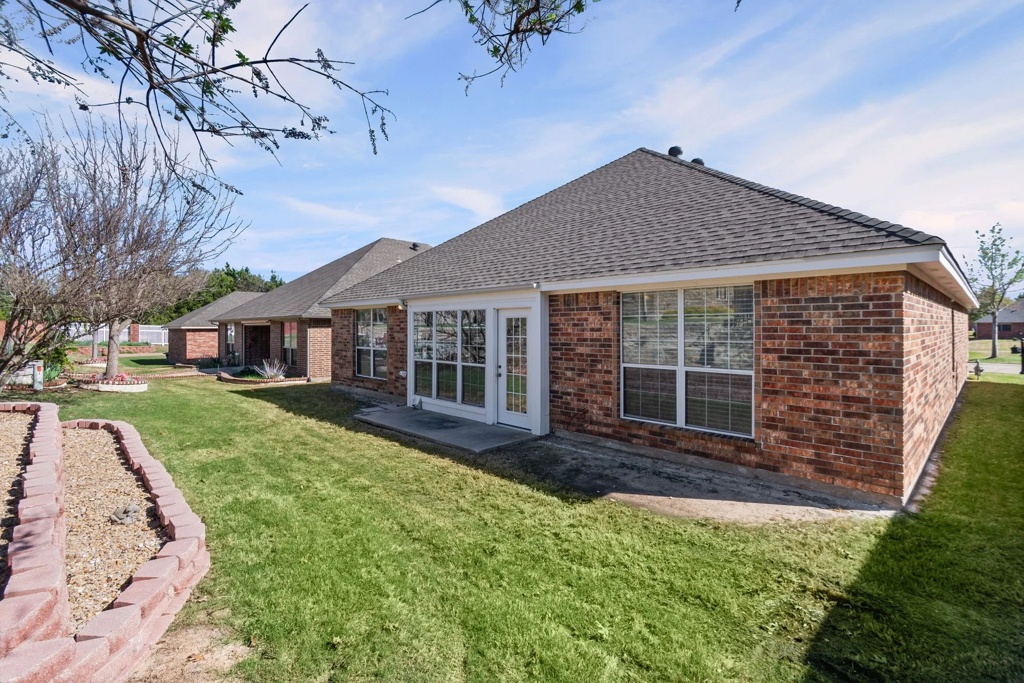 Single Family Residence For Sale in Dallas County , 111 Crestway Drive 24, Cedar Hill, Texas 75104, 3 Bedroom, 2 Bathroom, 2 Garage spaces, 1,852 Sqft, built in 2010, Preowned, mls#21209276, Real Estate Agent in Cedar Hill, Homes For Sale in Dallas county, Homes For Sale in Cedar Hill, Realtor in Cedar Hill Texas, Real Estate Brokerage Independent Realty Texas, Luminita Cordes Realtor