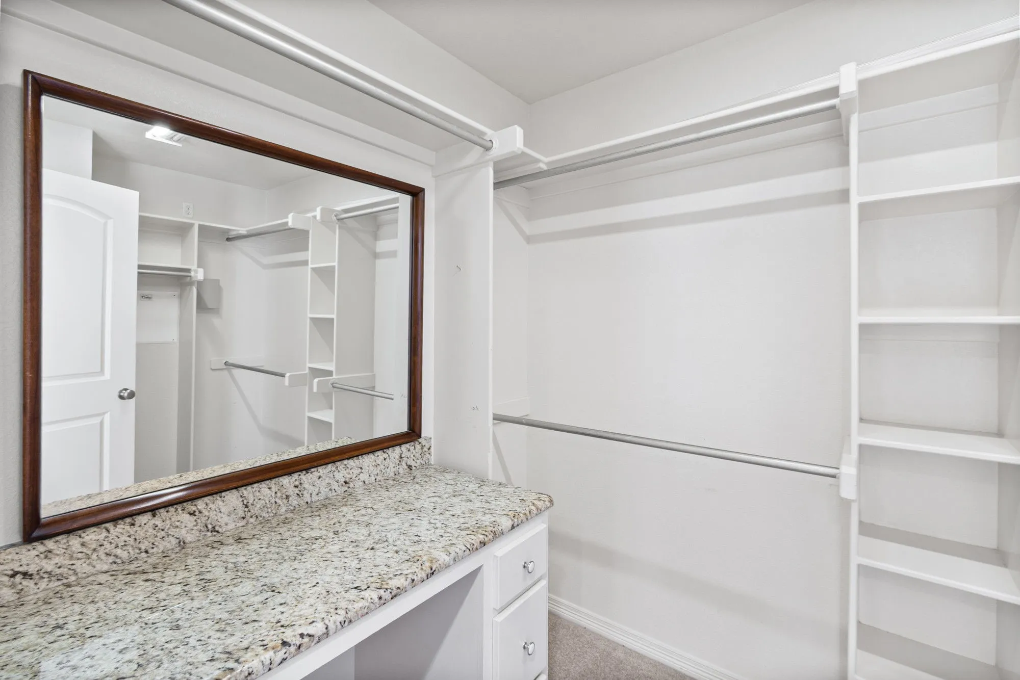 Single Family Residence For Sale in Dallas County , 111 Crestway Drive 24, Cedar Hill, Texas 75104, 3 Bedroom, 2 Bathroom, 2 Garage spaces, 1,852 Sqft, built in 2010, Preowned, mls#21209276, Real Estate Agent in Cedar Hill, Homes For Sale in Dallas county, Homes For Sale in Cedar Hill, Realtor in Cedar Hill Texas, Real Estate Brokerage Independent Realty Texas, Luminita Cordes Realtor