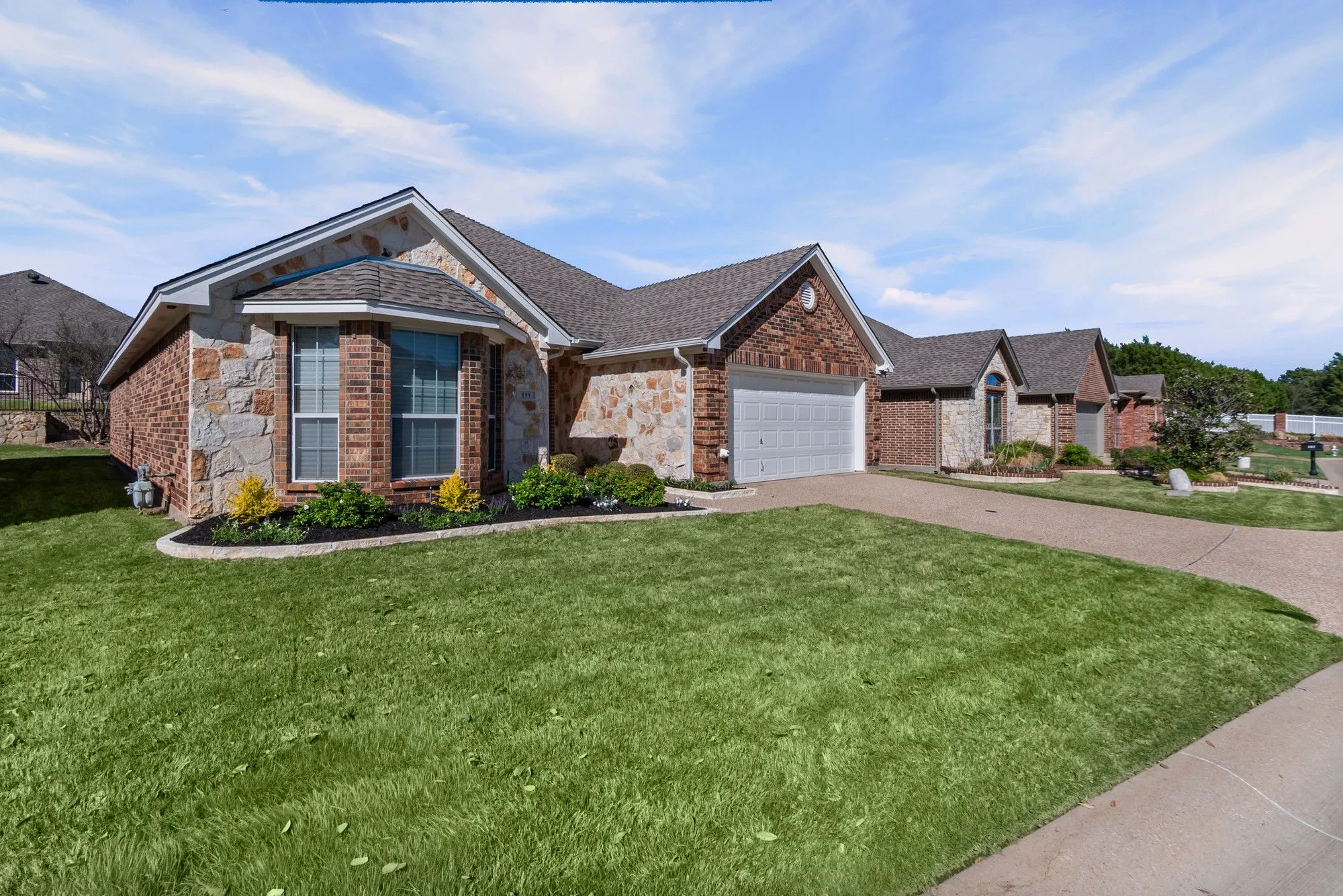 Single Family Residence For Sale in Dallas County , 111 Crestway Drive 24, Cedar Hill, Texas 75104, 3 Bedroom, 2 Bathroom, 2 Garage spaces, 1,852 Sqft, built in 2010, Preowned, mls#21209276, Real Estate Agent in Cedar Hill, Homes For Sale in Dallas county, Homes For Sale in Cedar Hill, Realtor in Cedar Hill Texas, Real Estate Brokerage Independent Realty Texas, Luminita Cordes Realtor