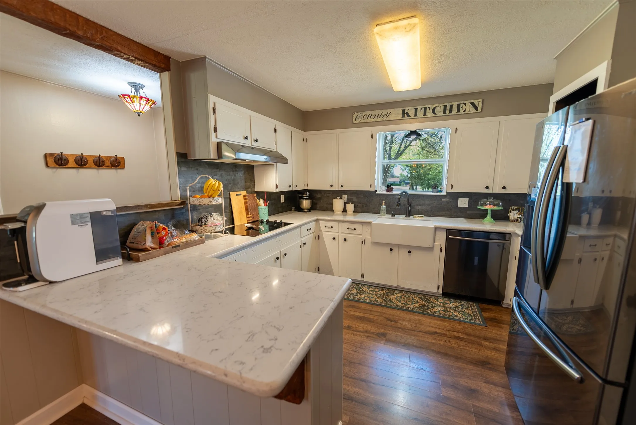 Single Family Residence For Sale in Franklin (TX) County , 328 FM 900, Mount Vernon, Texas 75457, 3 Bedroom, 2 Bathroom, Garage spaces, 1,396 Sqft, built in 1980, Preowned, mls#21208198, Real Estate Agent in Mount Vernon, Homes For Sale in Franklin (TX) county, Homes For Sale in Mount Vernon, Realtor in Mount Vernon Texas, Real Estate Brokerage Independent Realty Texas, Luminita Cordes Realtor