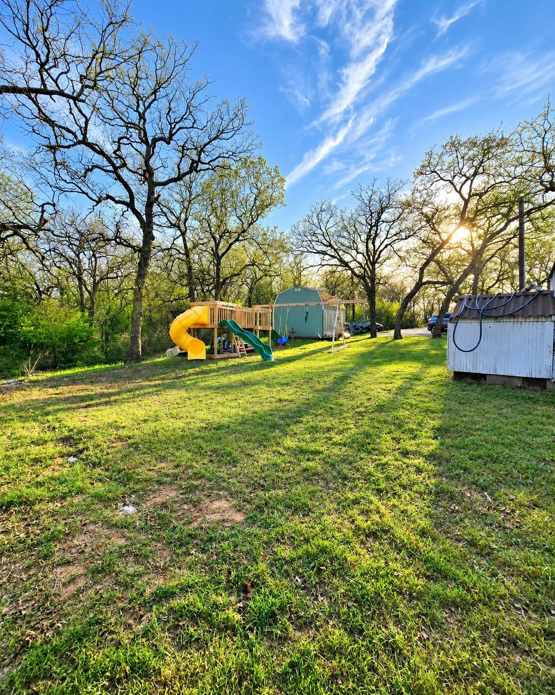Single Family Residence For Sale in Wise County , 470 Private Road 3650, Paradise, Texas 76073, 4 Bedroom, 2 Bathroom, 3 Garage spaces, 1,582 Sqft, built in 2006, Preowned, mls#21205909, Real Estate Agent in Paradise, Homes For Sale in Wise county, Homes For Sale in Paradise, Realtor in Paradise Texas, Real Estate Brokerage Independent Realty Texas, Luminita Cordes Realtor