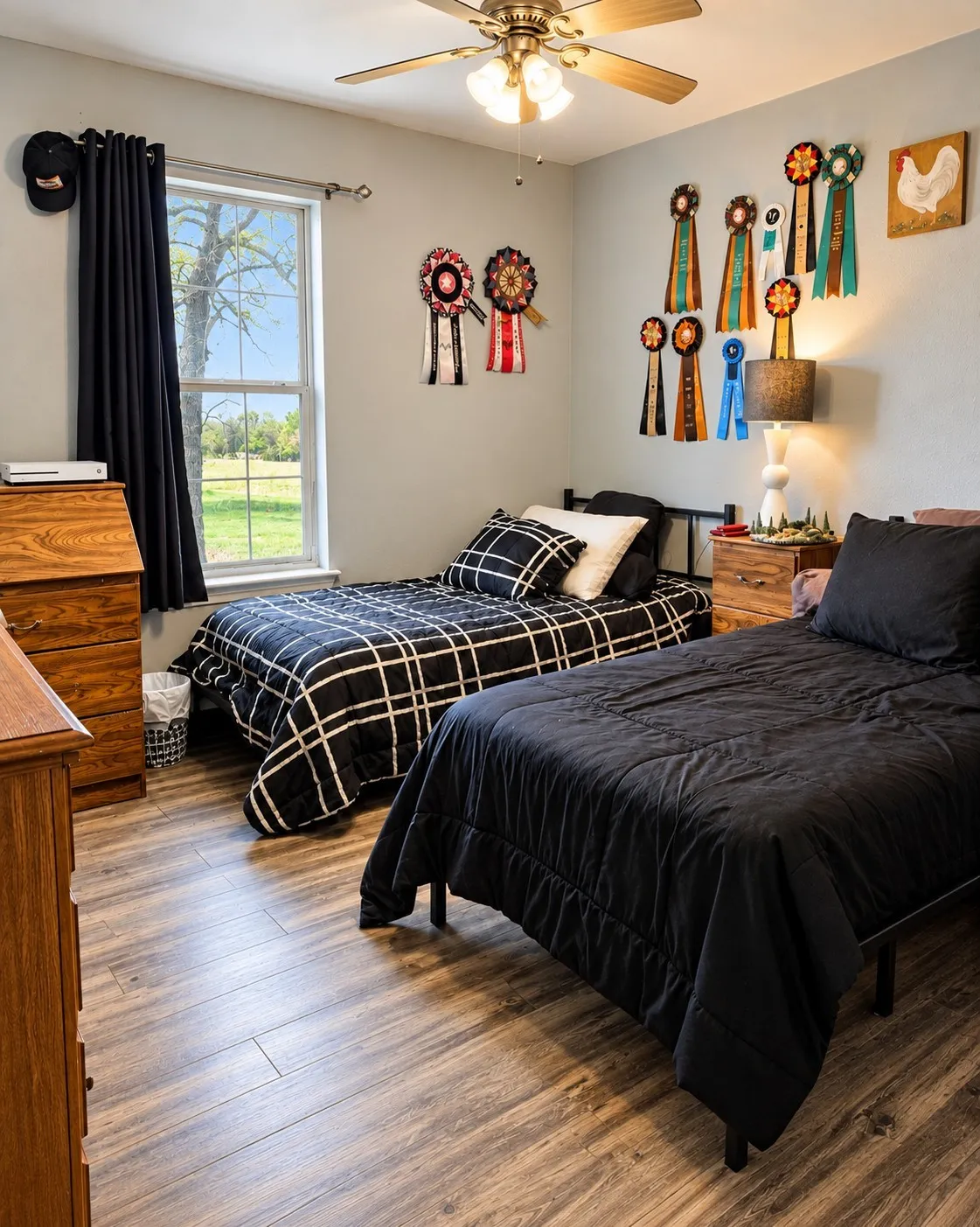 Single Family Residence For Sale in Wise County , 470 Private Road 3650, Paradise, Texas 76073, 4 Bedroom, 2 Bathroom, 3 Garage spaces, 1,582 Sqft, built in 2006, Preowned, mls#21205909, Real Estate Agent in Paradise, Homes For Sale in Wise county, Homes For Sale in Paradise, Realtor in Paradise Texas, Real Estate Brokerage Independent Realty Texas, Luminita Cordes Realtor