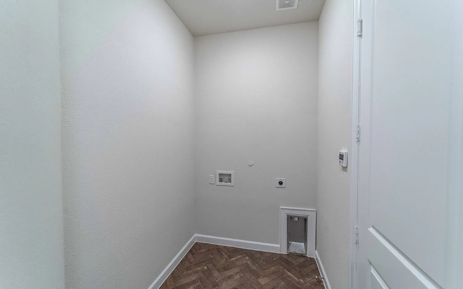 Single Family Residence For Sale in Rockwall County , 1907 Rondinella Drive, Mclendon Chisholm, Texas 75032, 4 Bedroom, 3 Bathroom, 3 Garage spaces, 3,545 Sqft, built in 2024, New Construction - Complete, Price $679,207, mls#21209434, Real Estate Agent in Mclendon Chisholm, Homes For Sale in Rockwall county, Homes For Sale in Mclendon Chisholm, Realtor in Mclendon Chisholm Texas, Real Estate Brokerage Independent Realty Texas, Luminita Cordes Realtor