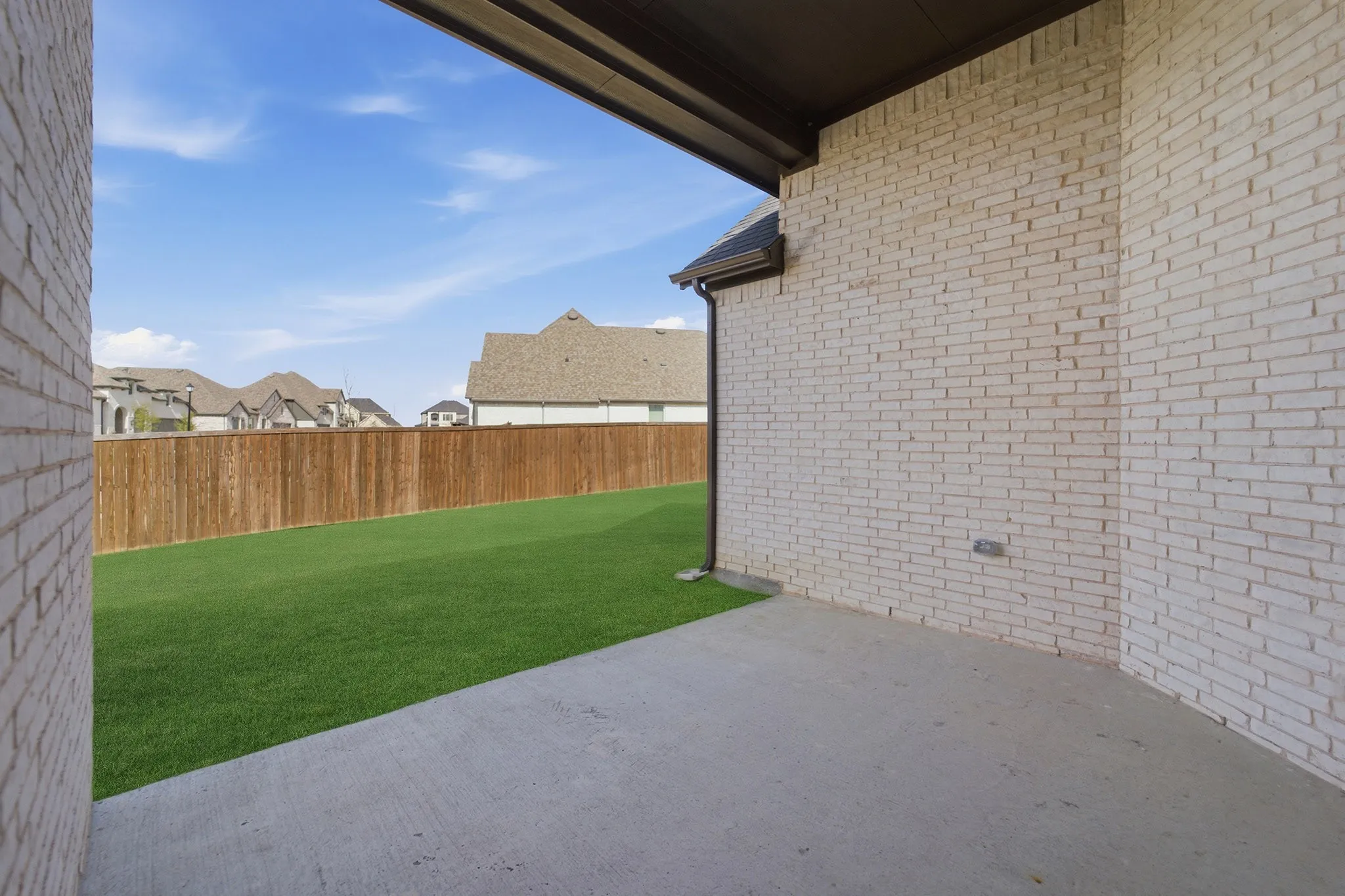Single Family Residence For Sale in Rockwall County , 1826 Navarre Way, Mclendon Chisholm, Texas 75032, 4 Bedroom, 3 Bathroom, 3 Garage spaces, 3,545 Sqft, built in 2024, New Construction - Complete, Price $697,225, mls#21209443, Real Estate Agent in Mclendon Chisholm, Homes For Sale in Rockwall county, Homes For Sale in Mclendon Chisholm, Realtor in Mclendon Chisholm Texas, Real Estate Brokerage Independent Realty Texas, Luminita Cordes Realtor