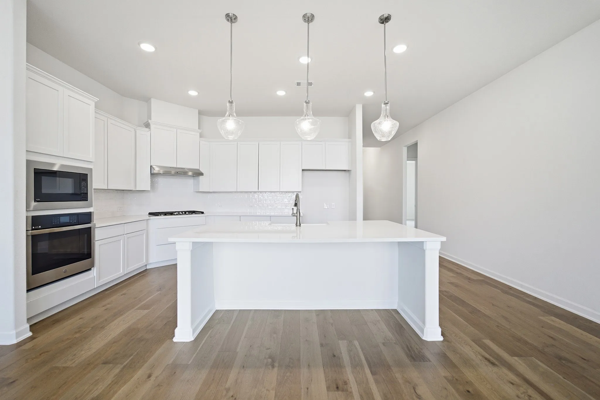 Single Family Residence For Sale in Rockwall County , 1826 Navarre Way, Mclendon Chisholm, Texas 75032, 4 Bedroom, 3 Bathroom, 3 Garage spaces, 3,545 Sqft, built in 2024, New Construction - Complete, Price $697,225, mls#21209443, Real Estate Agent in Mclendon Chisholm, Homes For Sale in Rockwall county, Homes For Sale in Mclendon Chisholm, Realtor in Mclendon Chisholm Texas, Real Estate Brokerage Independent Realty Texas, Luminita Cordes Realtor