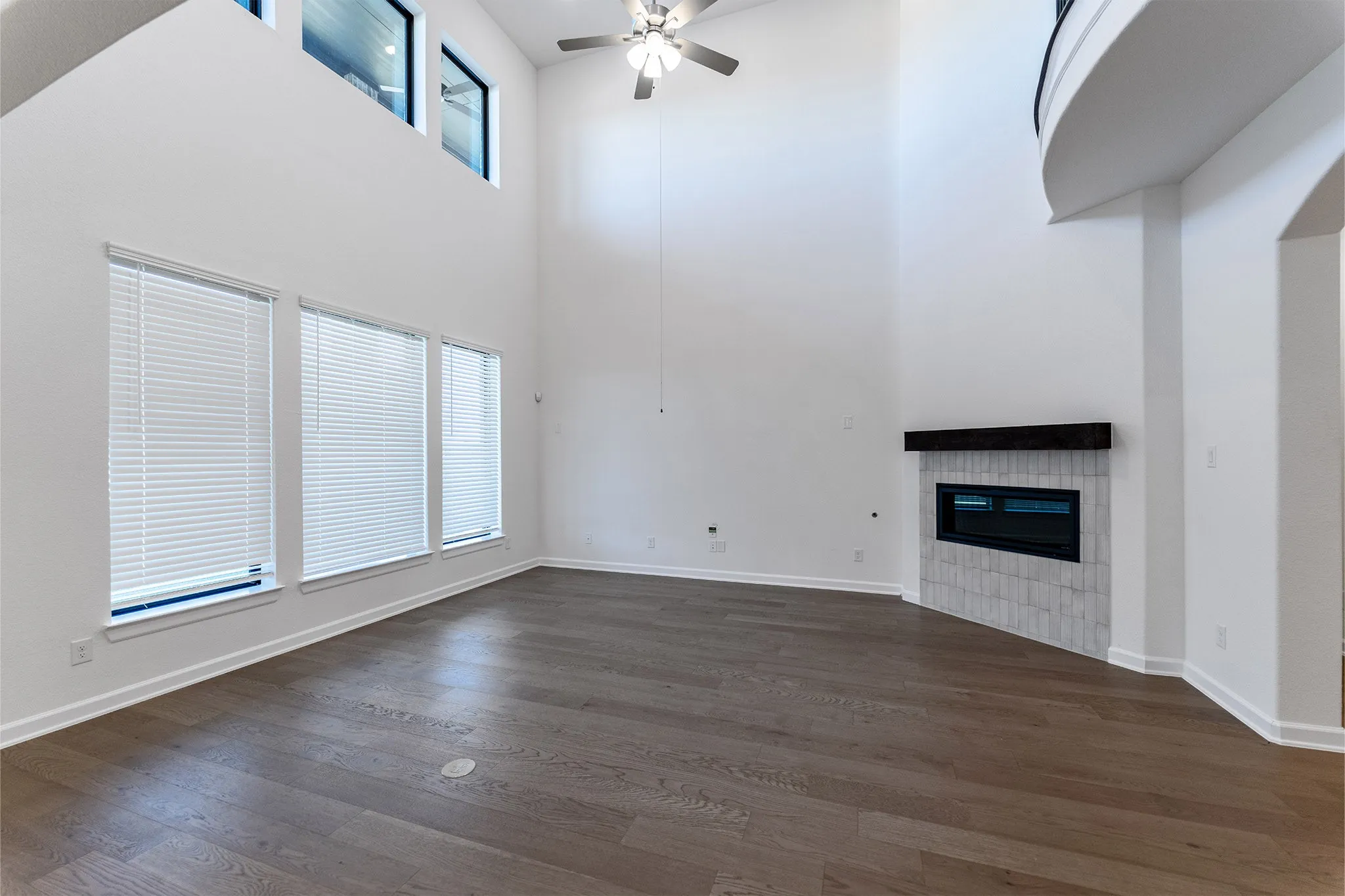 Single Family Residence For Sale in Rockwall County , 1818 Verona Lane, Mclendon Chisholm, Texas 75032, 5 Bedroom, 4 Bathroom, 3 Garage spaces, 4,052 Sqft, built in 2025, New Construction - Incomplete, mls#21209427, Real Estate Agent in Mclendon Chisholm, Homes For Sale in Rockwall county, Homes For Sale in Mclendon Chisholm, Realtor in Mclendon Chisholm Texas, Real Estate Brokerage Independent Realty Texas, Luminita Cordes Realtor