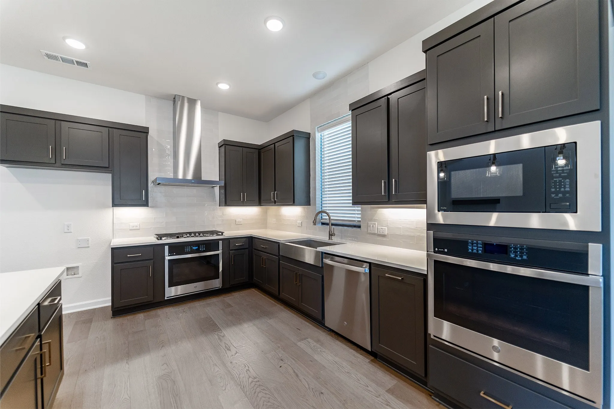 Single Family Residence For Sale in Rockwall County , 1818 Verona Lane, Mclendon Chisholm, Texas 75032, 5 Bedroom, 4 Bathroom, 3 Garage spaces, 4,052 Sqft, built in 2025, New Construction - Incomplete, mls#21209427, Real Estate Agent in Mclendon Chisholm, Homes For Sale in Rockwall county, Homes For Sale in Mclendon Chisholm, Realtor in Mclendon Chisholm Texas, Real Estate Brokerage Independent Realty Texas, Luminita Cordes Realtor