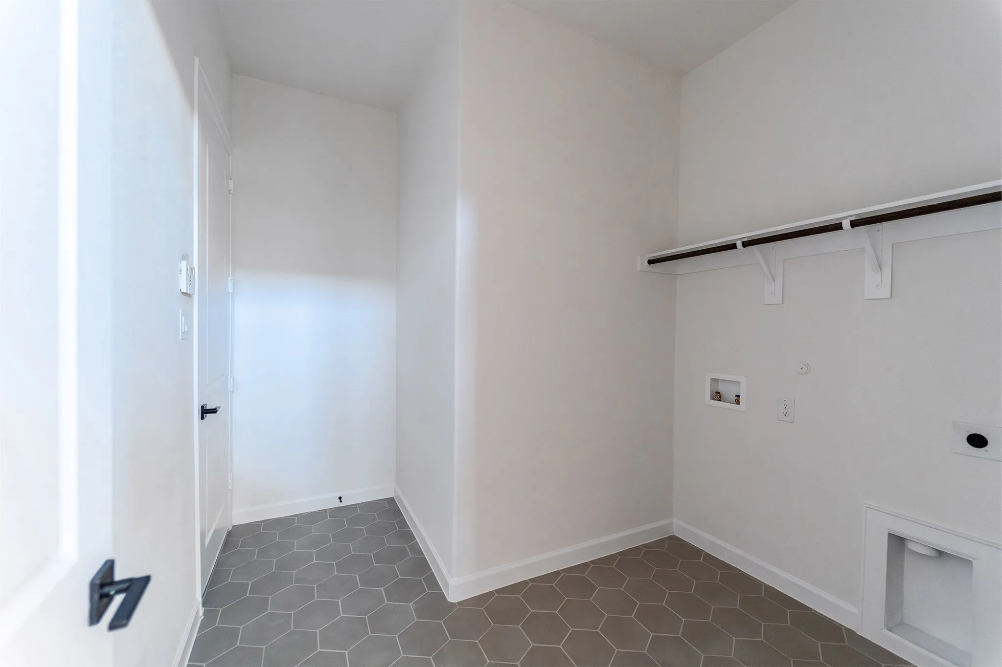 Single Family Residence For Sale in Rockwall County , 1814 Verona Lane, Mclendon Chisholm, Texas 75032, 4 Bedroom, 4 Bathroom, 3 Garage spaces, 3,712 Sqft, built in 2025, New Construction - Complete, mls#21209410, Real Estate Agent in Mclendon Chisholm, Homes For Sale in Rockwall county, Homes For Sale in Mclendon Chisholm, Realtor in Mclendon Chisholm Texas, Real Estate Brokerage Independent Realty Texas, Luminita Cordes Realtor