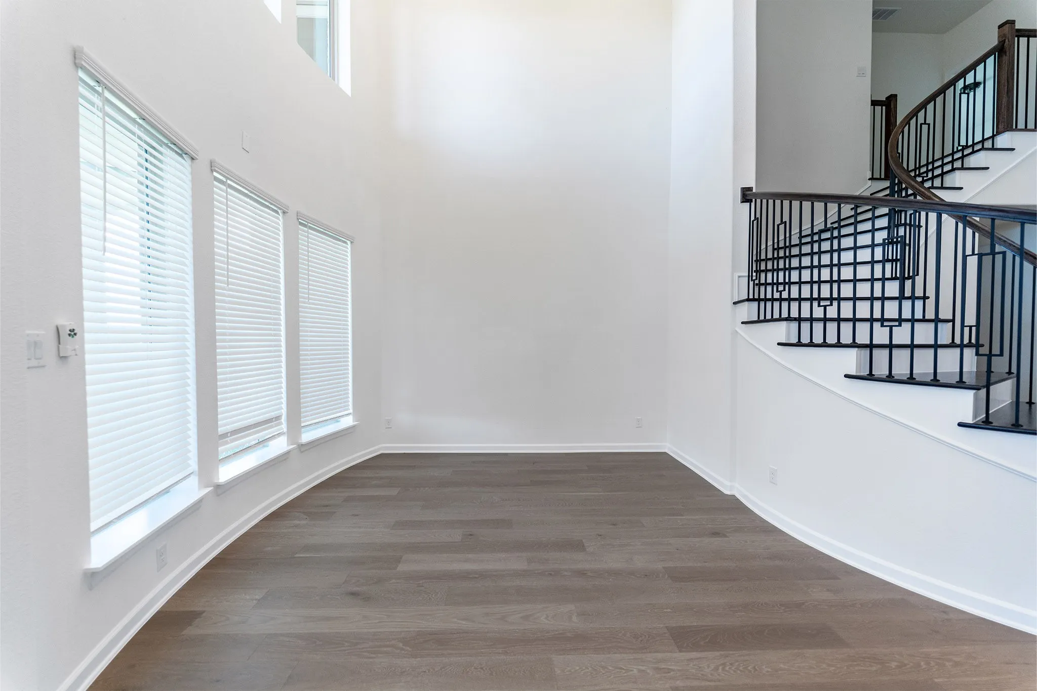Single Family Residence For Sale in Rockwall County , 1814 Verona Lane, Mclendon Chisholm, Texas 75032, 4 Bedroom, 4 Bathroom, 3 Garage spaces, 3,712 Sqft, built in 2025, New Construction - Complete, mls#21209410, Real Estate Agent in Mclendon Chisholm, Homes For Sale in Rockwall county, Homes For Sale in Mclendon Chisholm, Realtor in Mclendon Chisholm Texas, Real Estate Brokerage Independent Realty Texas, Luminita Cordes Realtor