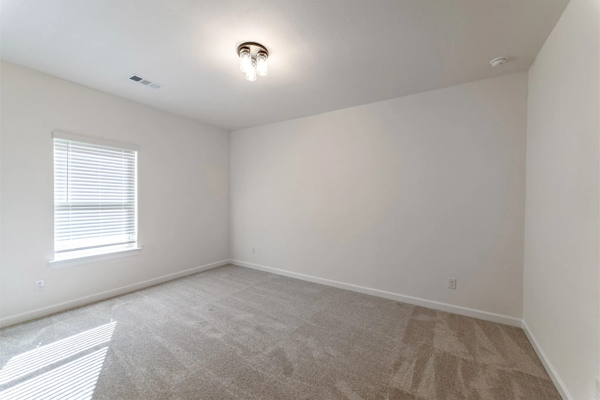Single Family Residence For Sale in Rockwall County , 1814 Verona Lane, Mclendon Chisholm, Texas 75032, 4 Bedroom, 4 Bathroom, 3 Garage spaces, 3,712 Sqft, built in 2025, New Construction - Complete, mls#21209410, Real Estate Agent in Mclendon Chisholm, Homes For Sale in Rockwall county, Homes For Sale in Mclendon Chisholm, Realtor in Mclendon Chisholm Texas, Real Estate Brokerage Independent Realty Texas, Luminita Cordes Realtor