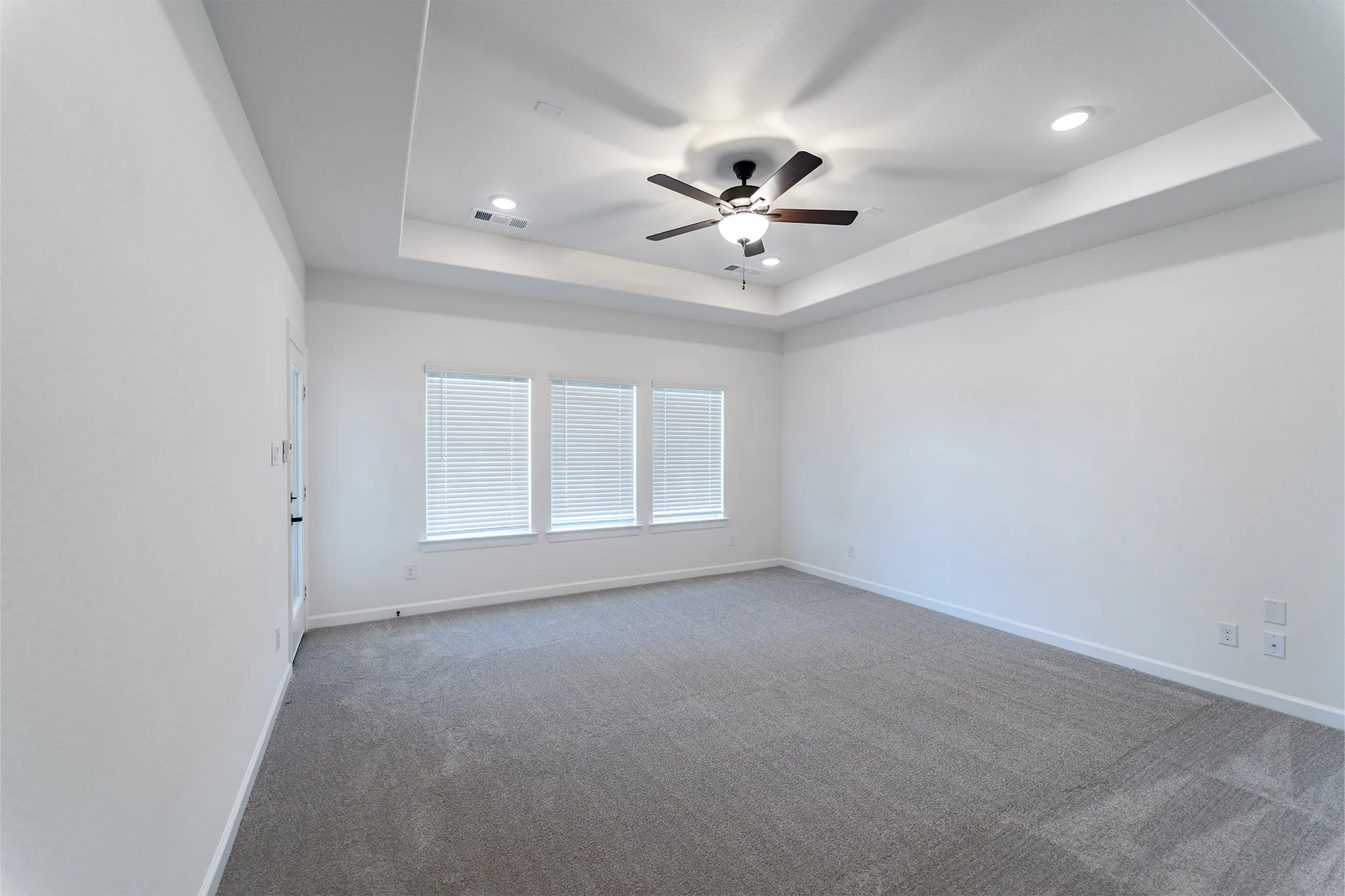 Single Family Residence For Sale in Rockwall County , 1814 Verona Lane, Mclendon Chisholm, Texas 75032, 4 Bedroom, 4 Bathroom, 3 Garage spaces, 3,712 Sqft, built in 2025, New Construction - Complete, mls#21209410, Real Estate Agent in Mclendon Chisholm, Homes For Sale in Rockwall county, Homes For Sale in Mclendon Chisholm, Realtor in Mclendon Chisholm Texas, Real Estate Brokerage Independent Realty Texas, Luminita Cordes Realtor