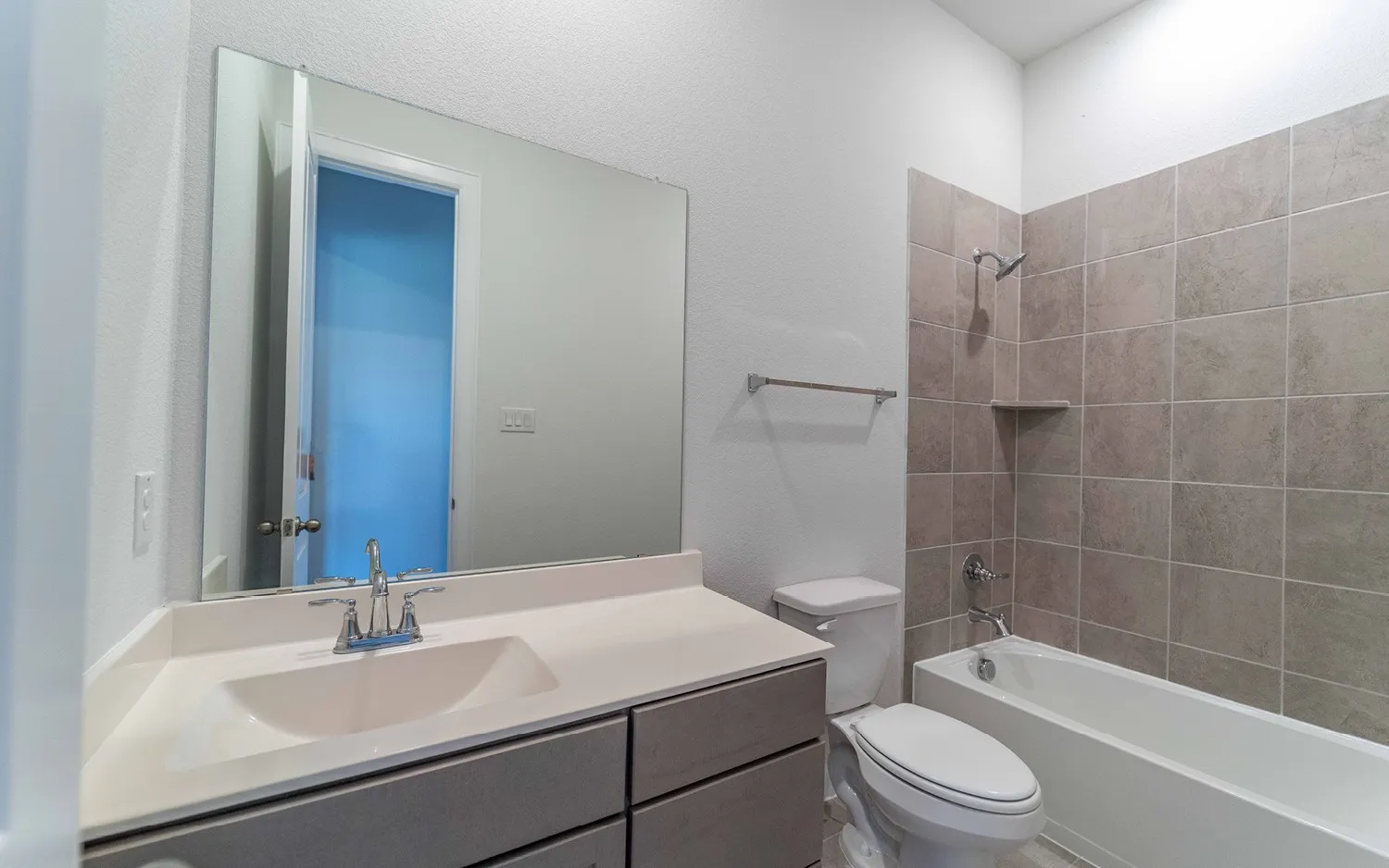Single Family Residence For Sale in Rockwall County , 1855 Navarre Way, Mclendon Chisholm, Texas 75032, 4 Bedroom, 4 Bathroom, Garage spaces, 2,968 Sqft, built in 2022, New Construction - Complete, Price $610,422, mls#21209478, Real Estate Agent in Mclendon Chisholm, Homes For Sale in Rockwall county, Homes For Sale in Mclendon Chisholm, Realtor in Mclendon Chisholm Texas, Real Estate Brokerage Independent Realty Texas, Luminita Cordes Realtor