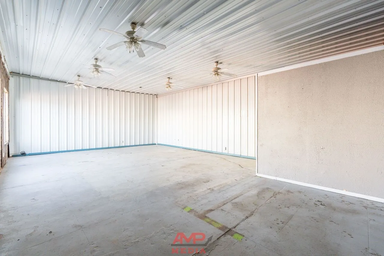 Retail For Sale in Taylor County , 1017 N 2nd, Merkel, Texas 79536, 0, 0, Garage spaces, 0 Sqft, built in 1920, Preowned, Price $39,500, mls#21209499, Real Estate Agent in Merkel, Homes For Sale in Taylor county, Homes For Sale in Merkel, Realtor in Merkel Texas, Real Estate Brokerage Independent Realty Texas, Luminita Cordes Realtor