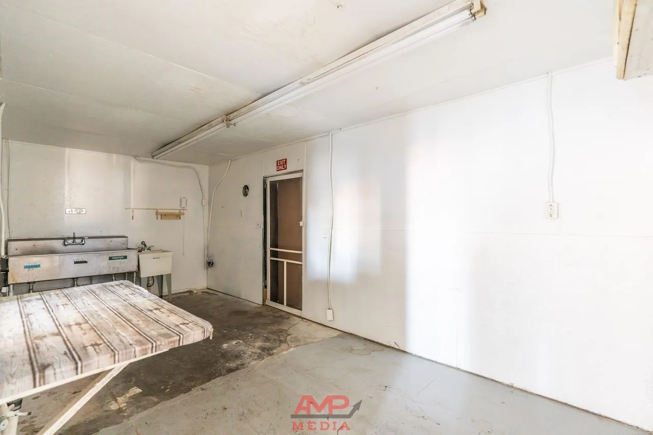 Retail For Sale in Taylor County , 1017 N 2nd, Merkel, Texas 79536, 0, 0, Garage spaces, 0 Sqft, built in 1920, Preowned, Price $39,500, mls#21209499, Real Estate Agent in Merkel, Homes For Sale in Taylor county, Homes For Sale in Merkel, Realtor in Merkel Texas, Real Estate Brokerage Independent Realty Texas, Luminita Cordes Realtor