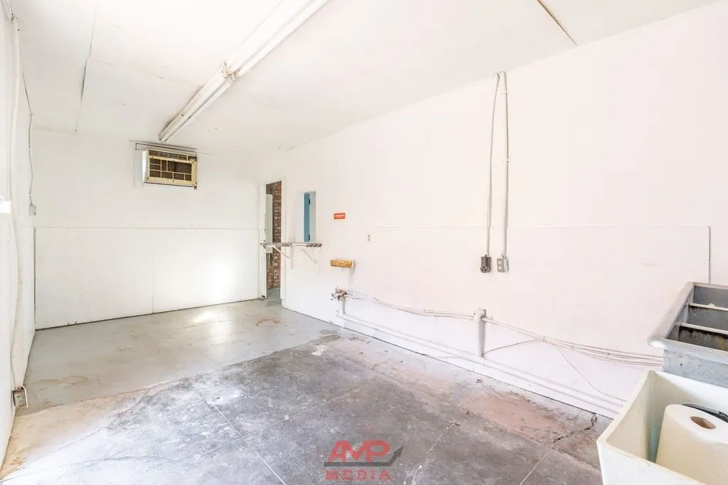 Retail For Sale in Taylor County , 1017 N 2nd, Merkel, Texas 79536, 0, 0, Garage spaces, 0 Sqft, built in 1920, Preowned, Price $39,500, mls#21209499, Real Estate Agent in Merkel, Homes For Sale in Taylor county, Homes For Sale in Merkel, Realtor in Merkel Texas, Real Estate Brokerage Independent Realty Texas, Luminita Cordes Realtor