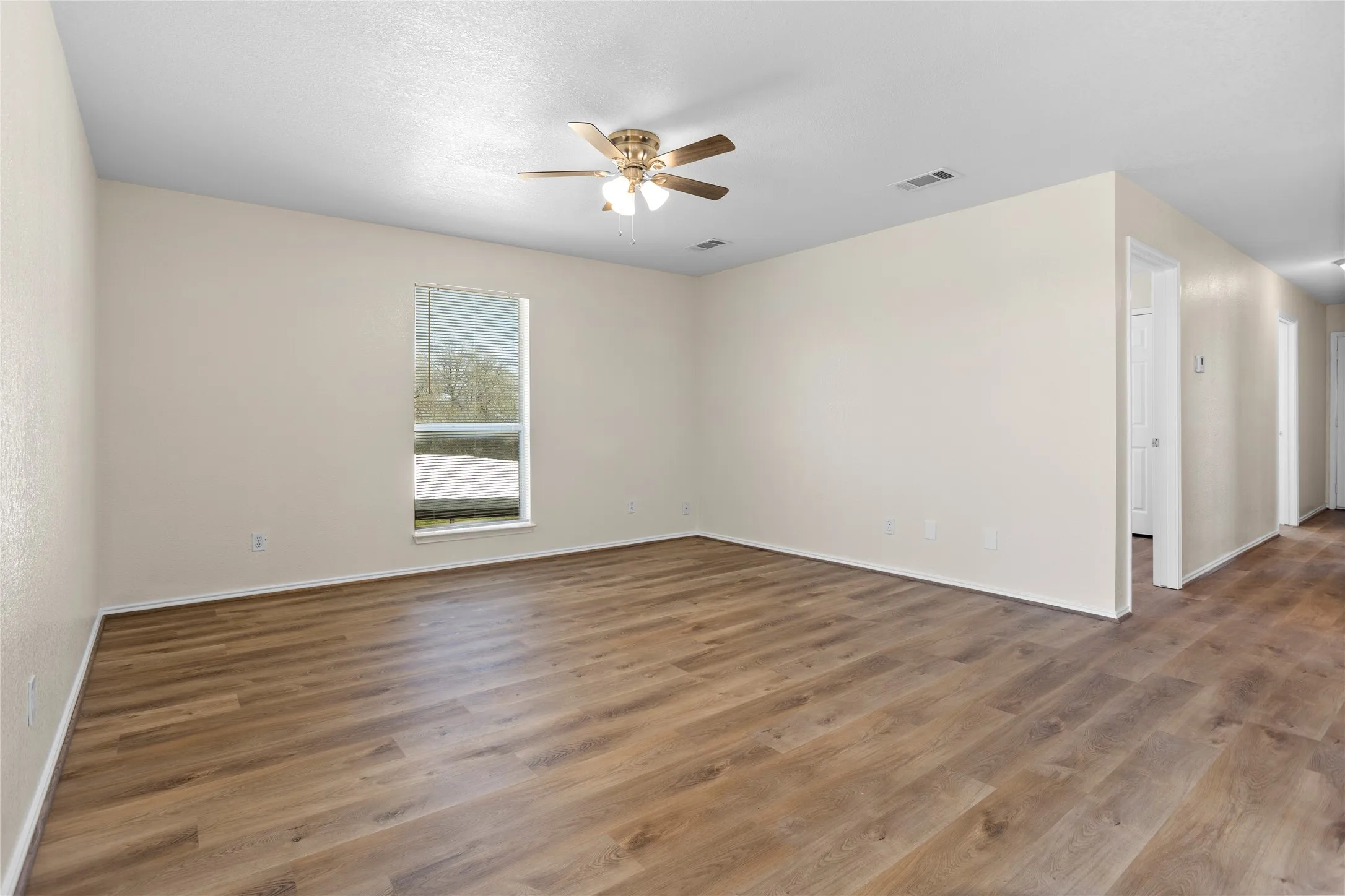 Quadruplex For Rent in Parker County , 757 Olive Branch Road, Brock, Texas 76087, 3 Bedroom, 2 Bathroom, Garage spaces, 1,115 Sqft, built in 2006, Preowned, Price $1,600, mls#21209556, Real Estate Agent in Brock, Homes For Rent in Parker county, Homes For Rent in Brock, Realtor in Brock Texas, Real Estate Brokerage Independent Realty Texas, Luminita Cordes Realtor