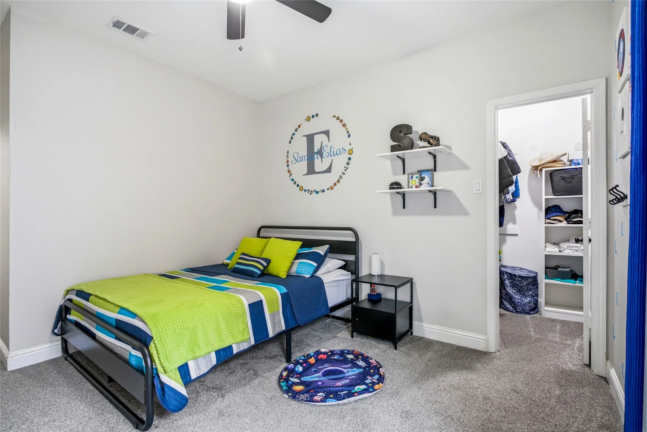 Single Family Residence For Sale in Dallas County , 822 Longmeadow Court, De Soto, Texas 75115, 4 Bedroom, 3 Bathroom, 2 Garage spaces, 2,520 Sqft, built in 1993, Preowned, mls#21194929, Real Estate Agent in De Soto, Homes For Sale in Dallas county, Homes For Sale in De Soto, Realtor in De Soto Texas, Real Estate Brokerage Independent Realty Texas, Luminita Cordes Realtor