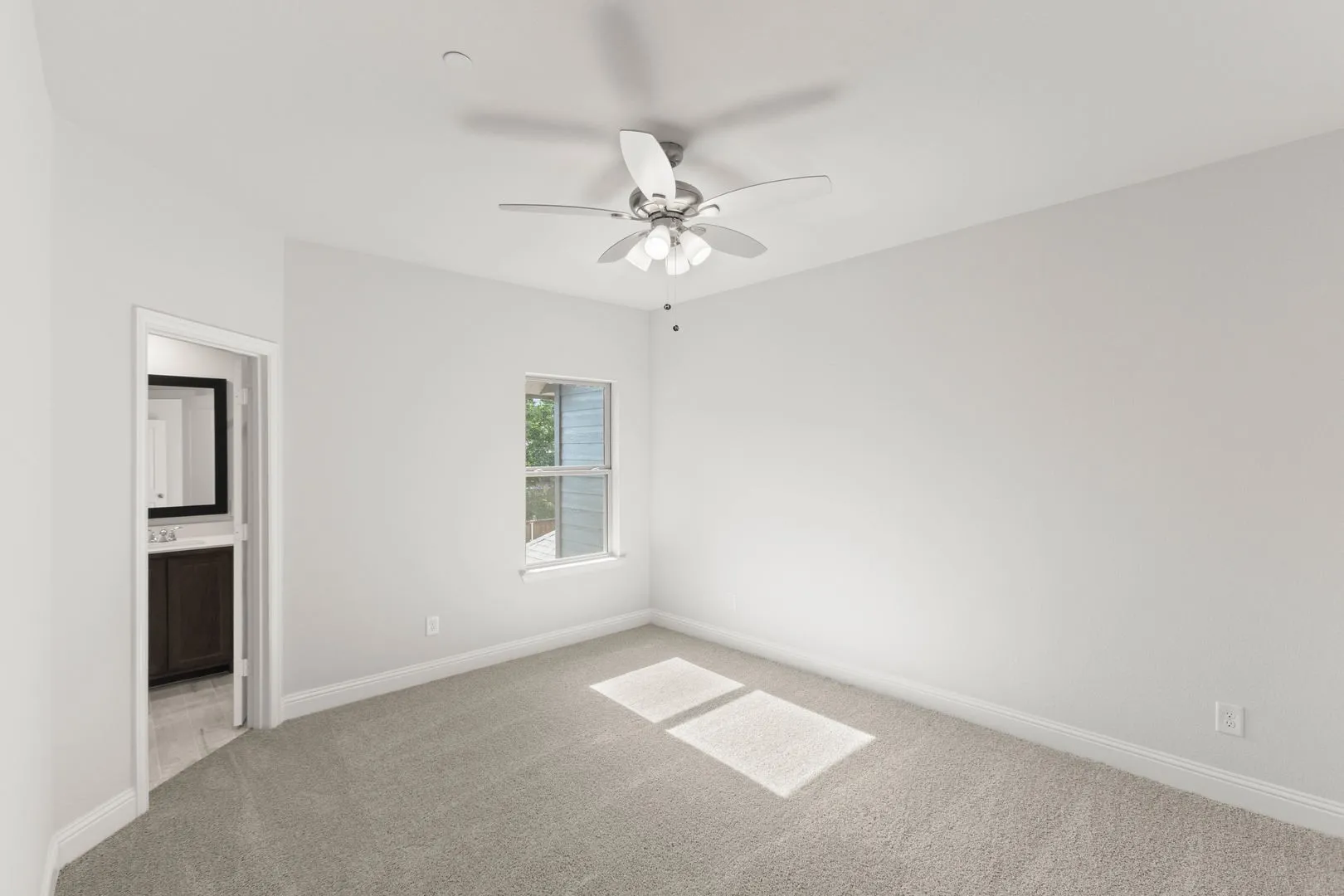 1983 Gentle Oak-Primary Suite-1