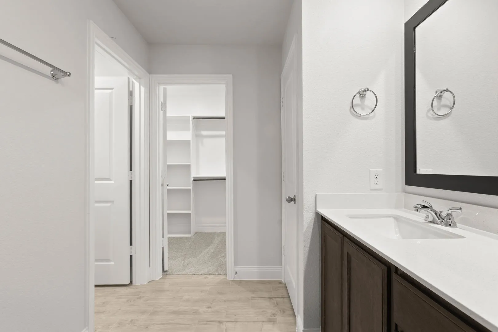 1983 Gentle Oak-Primary Suite-4