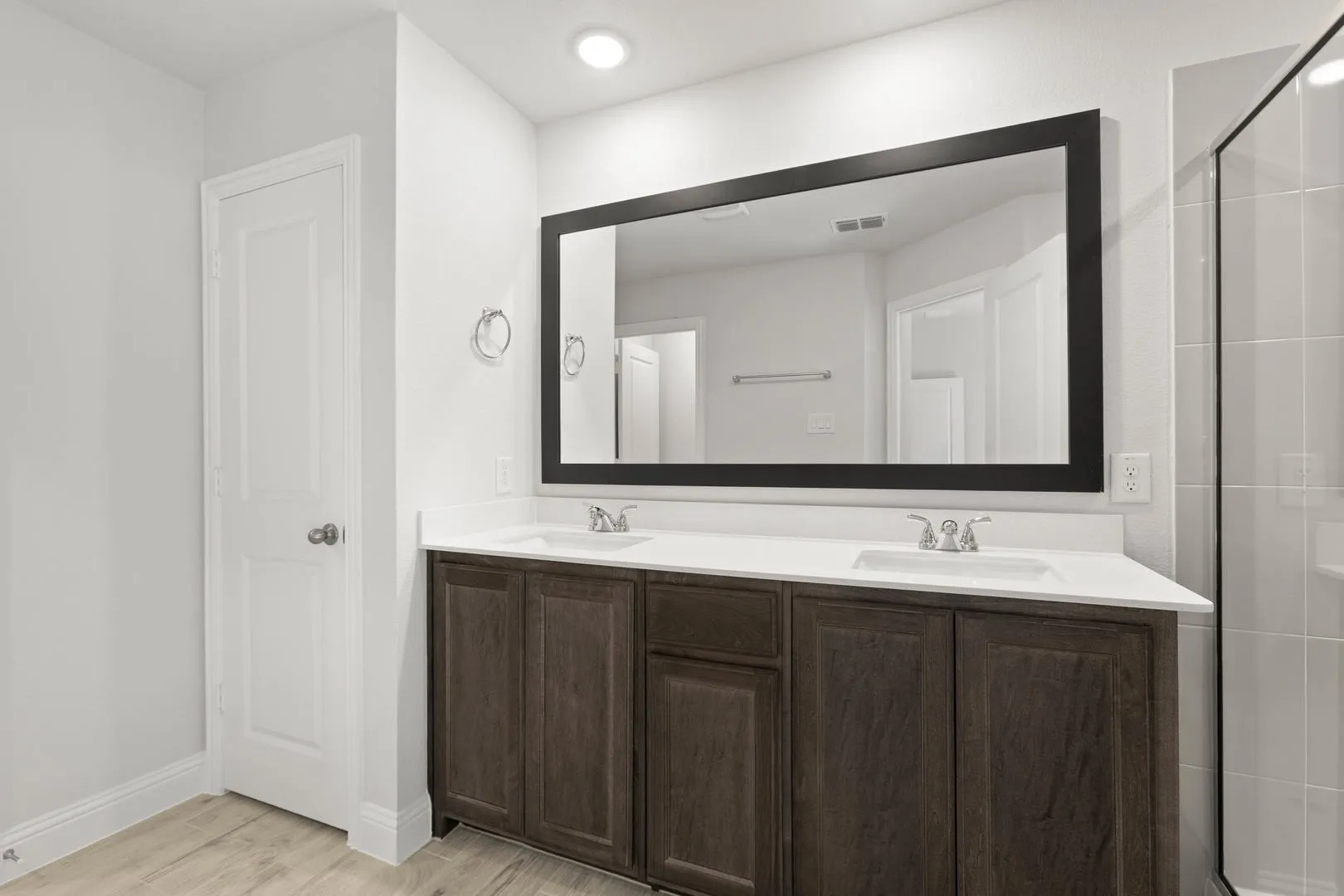 1983 Gentle Oak-Primary Suite-3