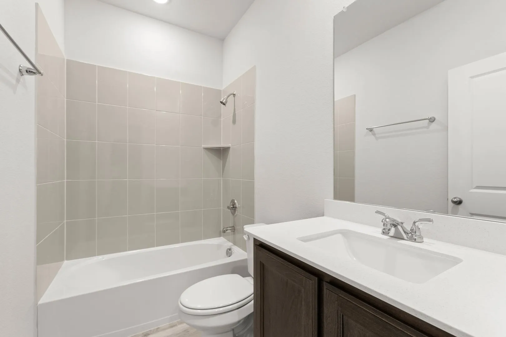 1983 Gentle Oak-Bathroom-1