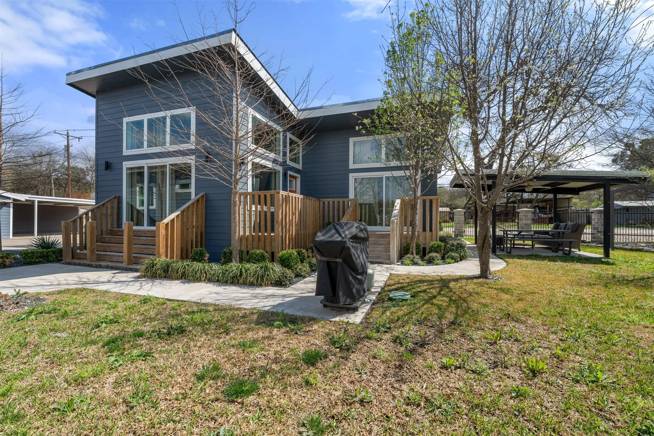 Single Family Residence For Sale in Bosque County , TBD County Road 1700, Clifton, Texas 76634, 7 Bedrooms, 6 Bathrooms, Garage spaces, 3,632 Sqft, built in 2006, Price $1,375,000, mls#21209489, Real Estate Agent in Clifton, Homes For Sale in Bosque county, Homes For Sale in Clifton, Realtor in Clifton Texas, Real Estate Brokerage Independent Realty Texas, Luminita Cordes Realtor